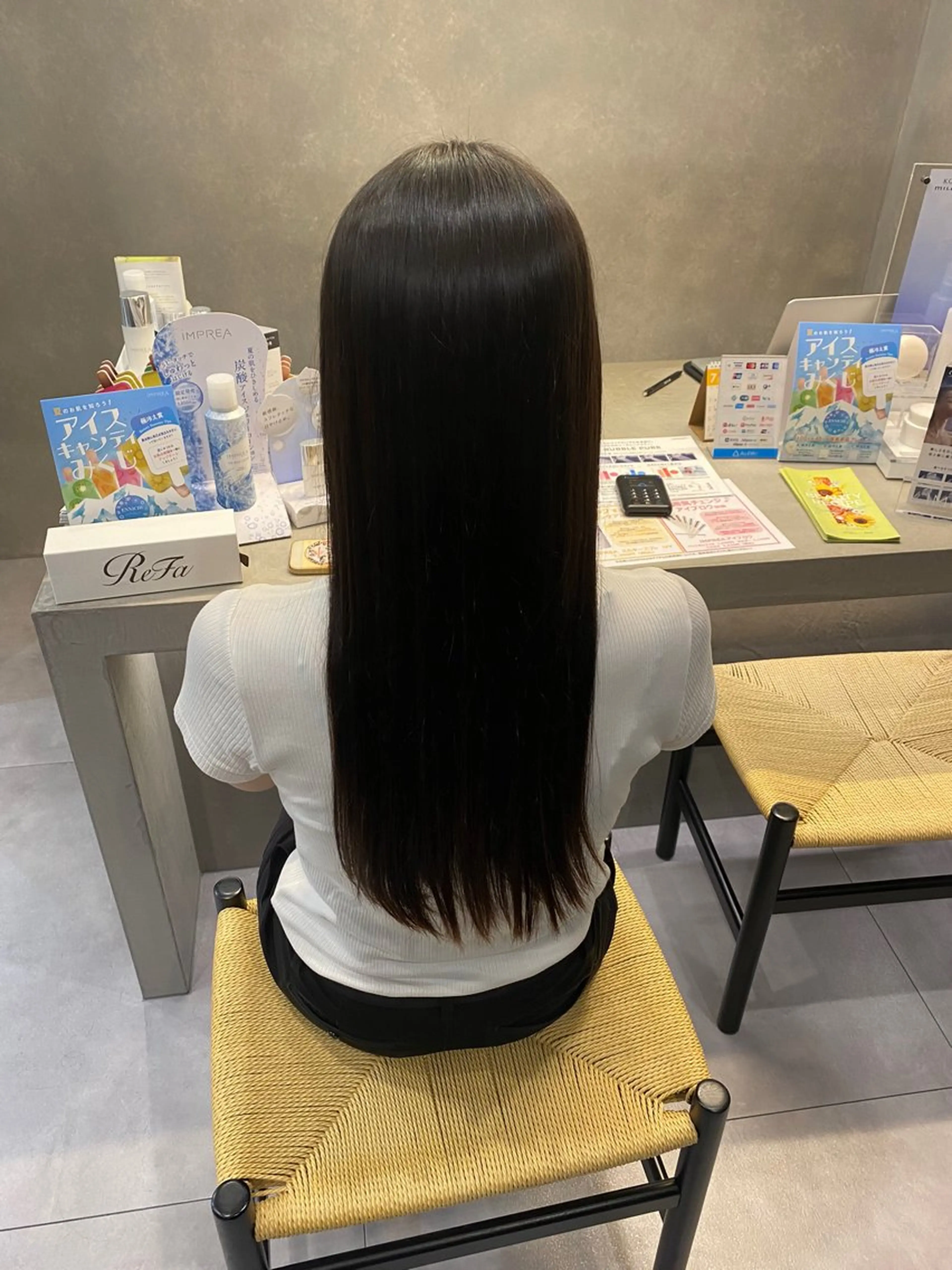 ロング パーマ ストレートパーマ THREE by the salon所属・戸高菜月/豊橋美容院 /透明感カラーのヘアスタイル