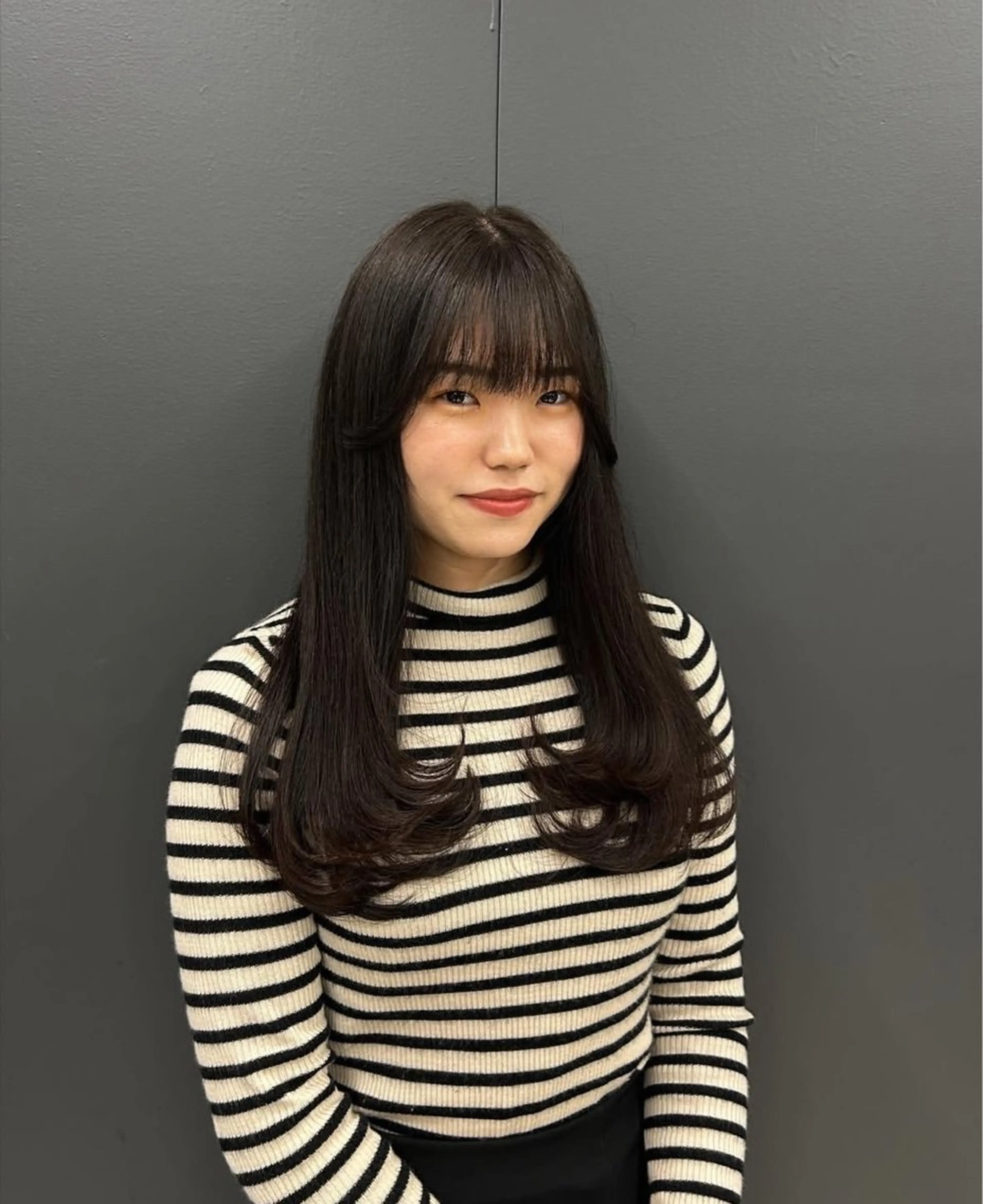 ロング 韓国風ヘア レイヤーカット カット ヘアカラー Ruth Ebiのヘアスタイル