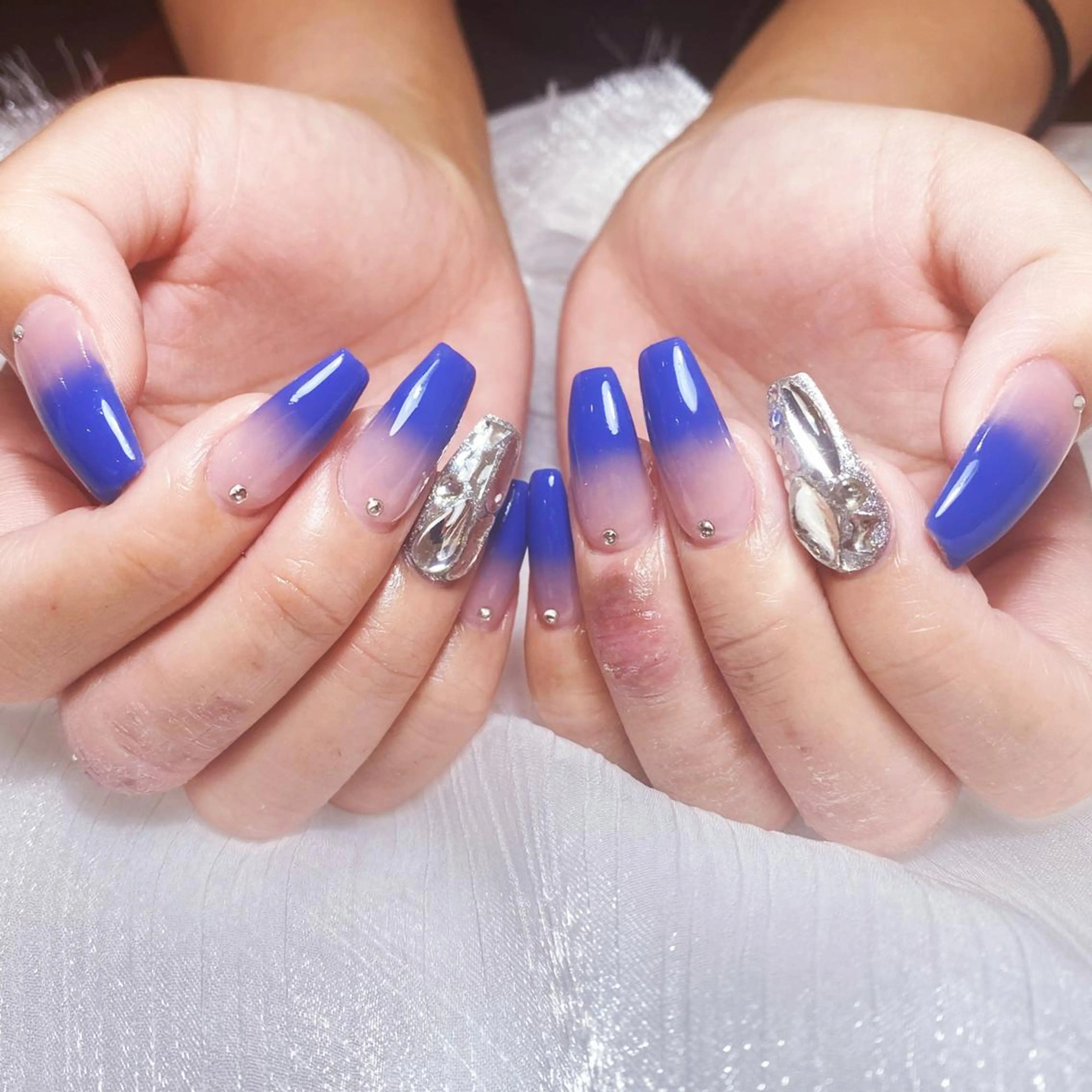 ネイル アートネイル オーロラネイル ガーリー キラキラネイル マグネットネイル ハンドネイル Diamond 🚢のネイルデザイン