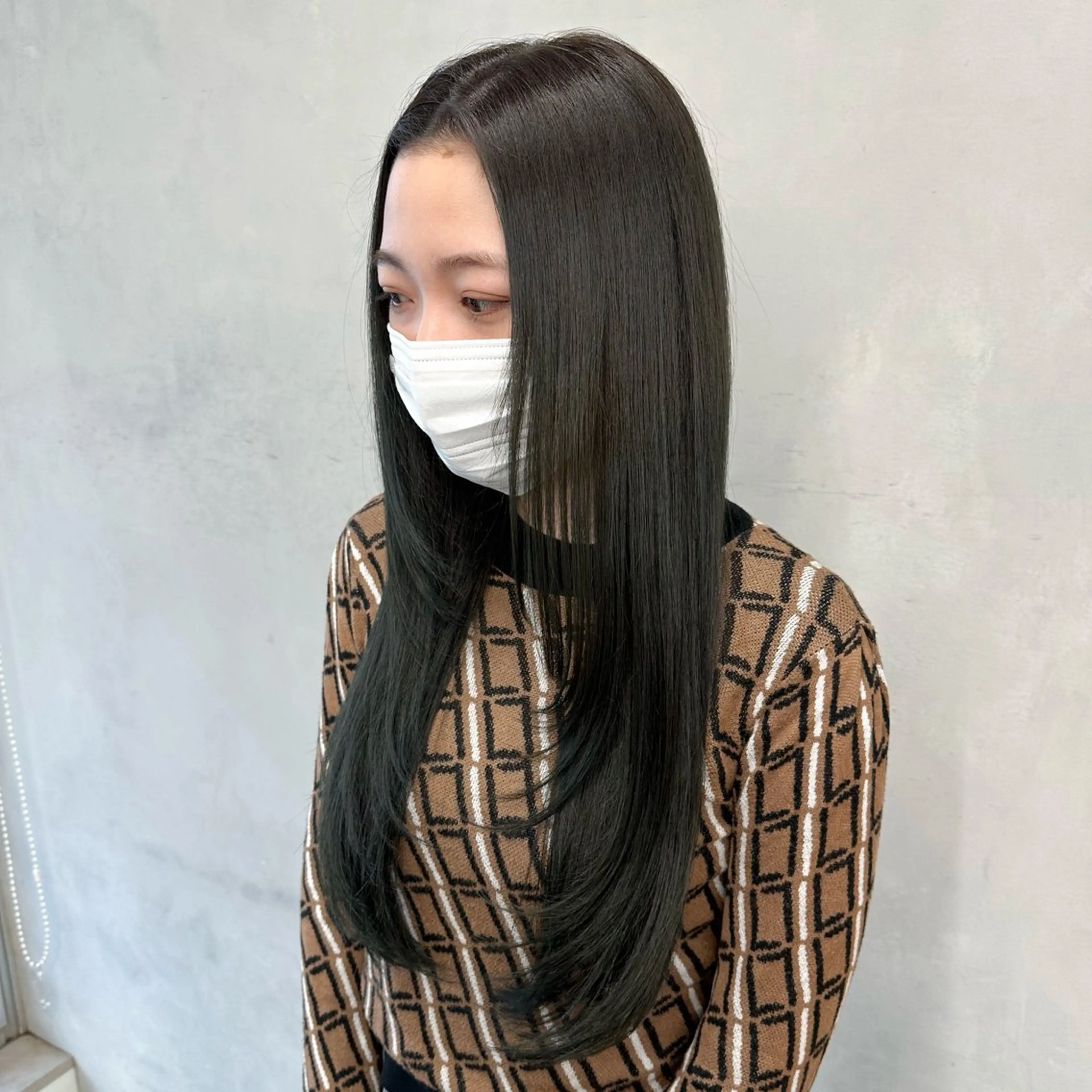 ロング 顔まわりレイヤー 顔周りカット レイヤーカット PARC by Un ami所属・もも ／メンズ〜レディースのヘアスタイル