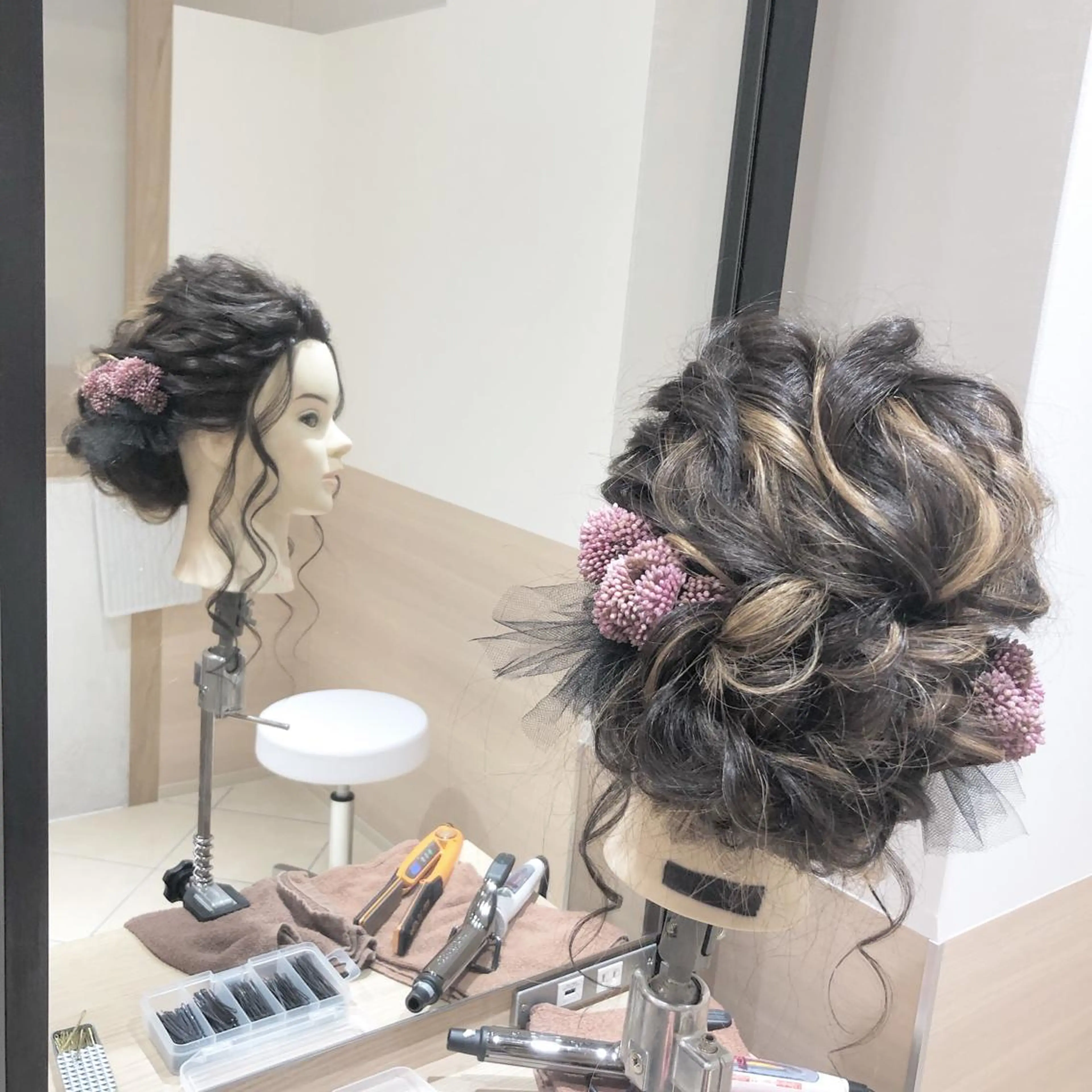 セミロング ヘアアレンジ 【GO TODAY SHAiRE SALON 心斎橋Edel店】所属・高橋 香澄のヘアスタイル