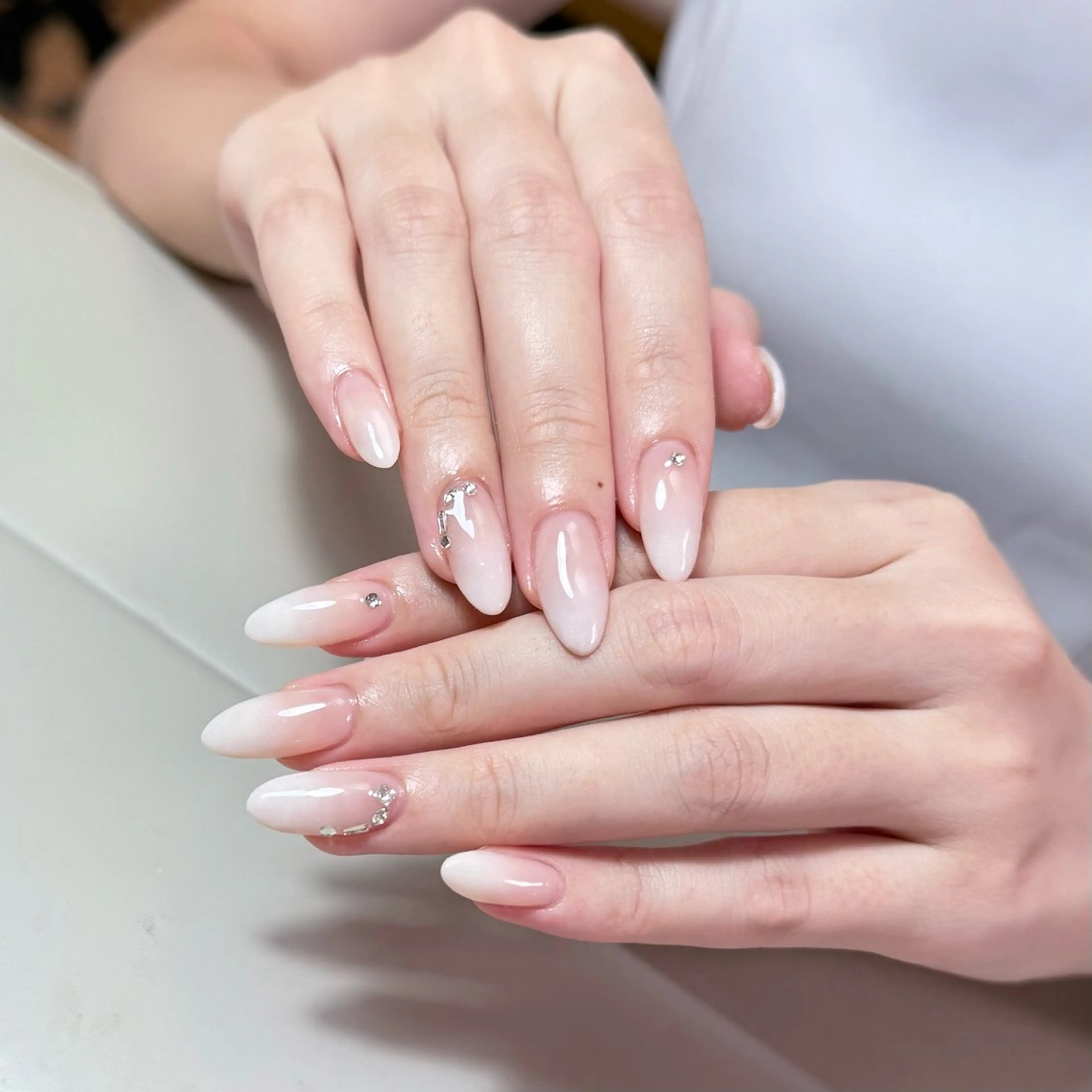 ネイル ハンドネイル エクラNailサロン ミオのネイルデザイン