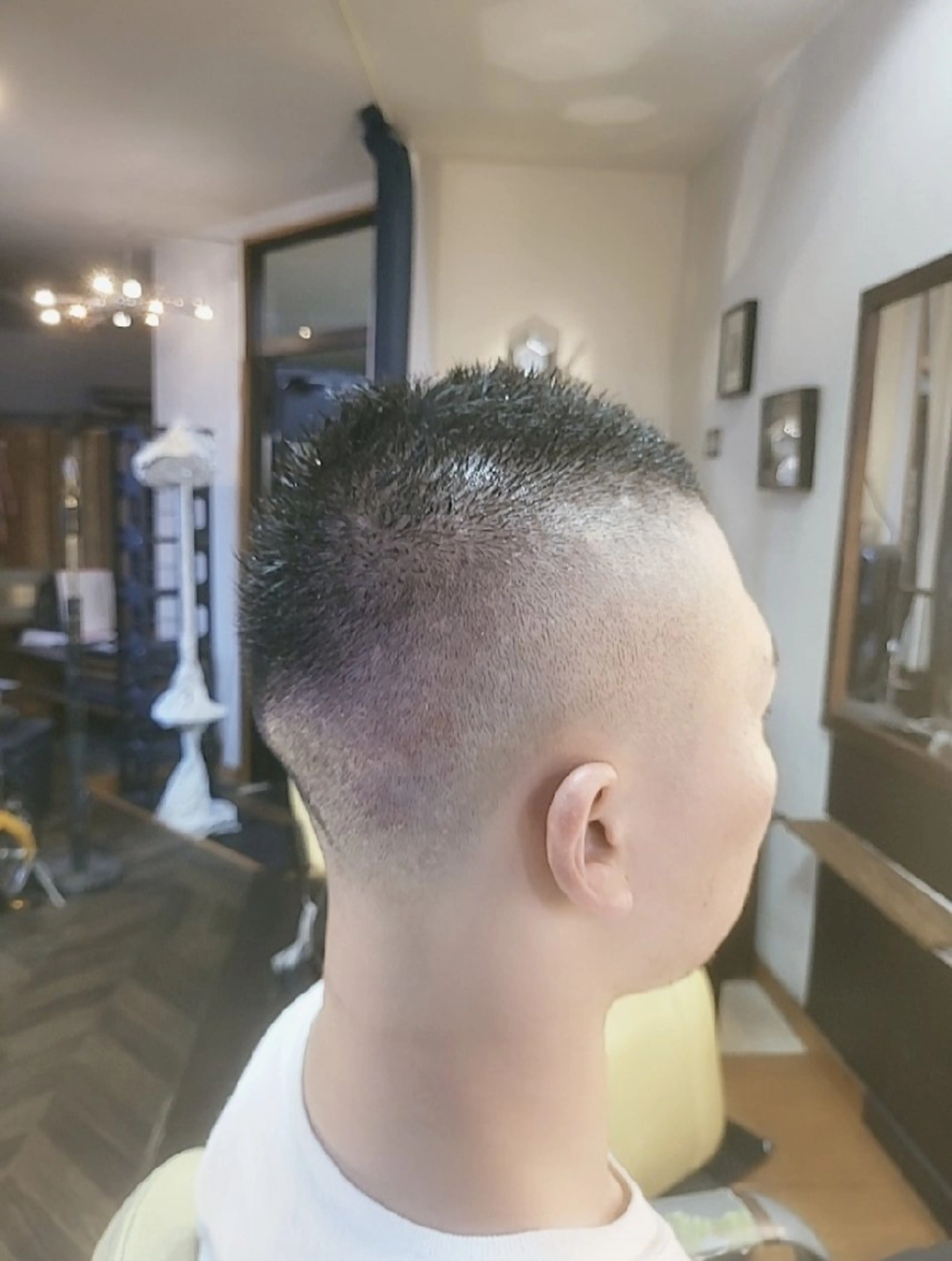 メンズ ショート カット sinistra シニストラ　足利山下店所属・3800円～★カラー シニストラ★詳細必須のヘアスタイル