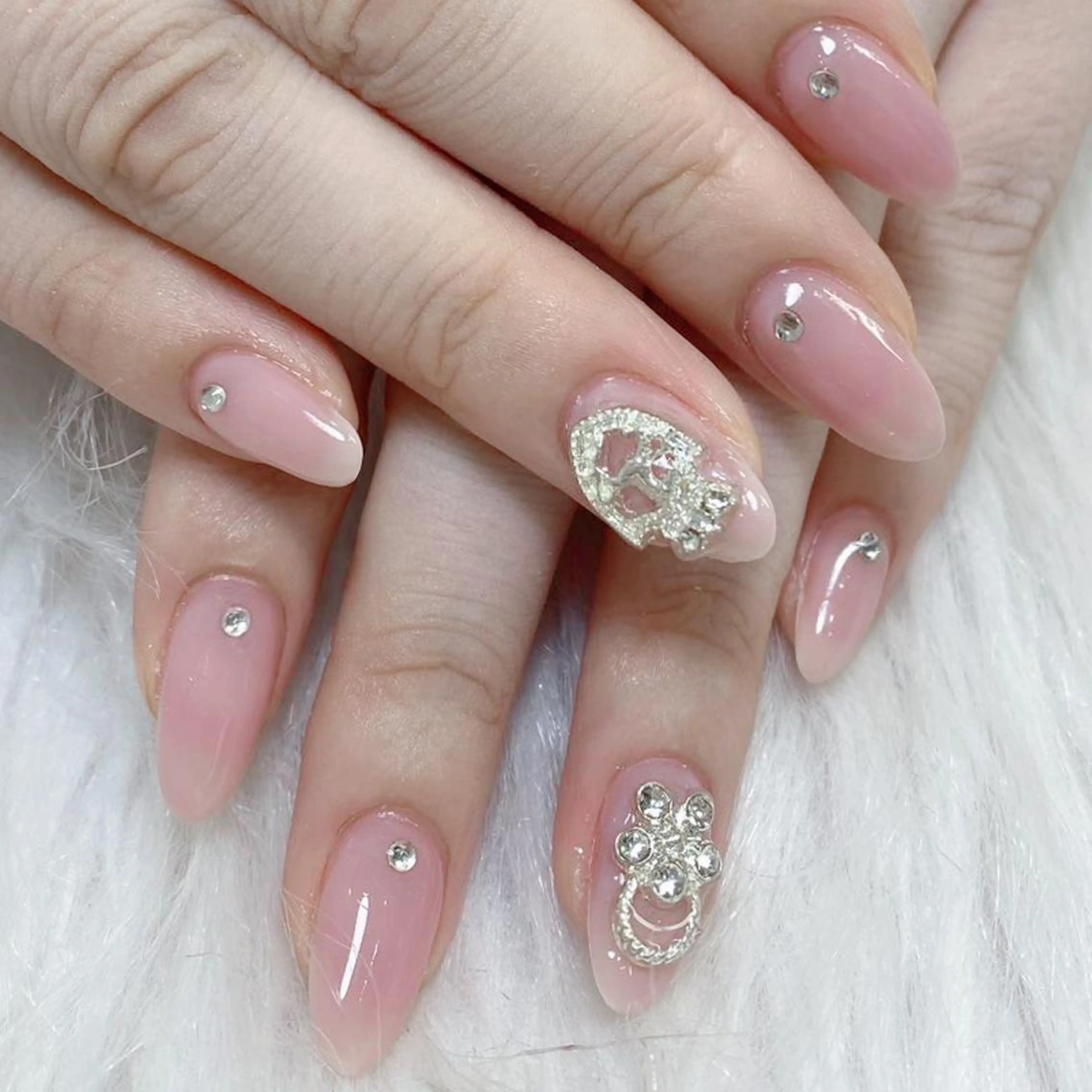 ネイル アートネイル オーロラネイル ガーリー キラキラネイル 韓国ネイル Diamond NAIL✨のネイルデザイン