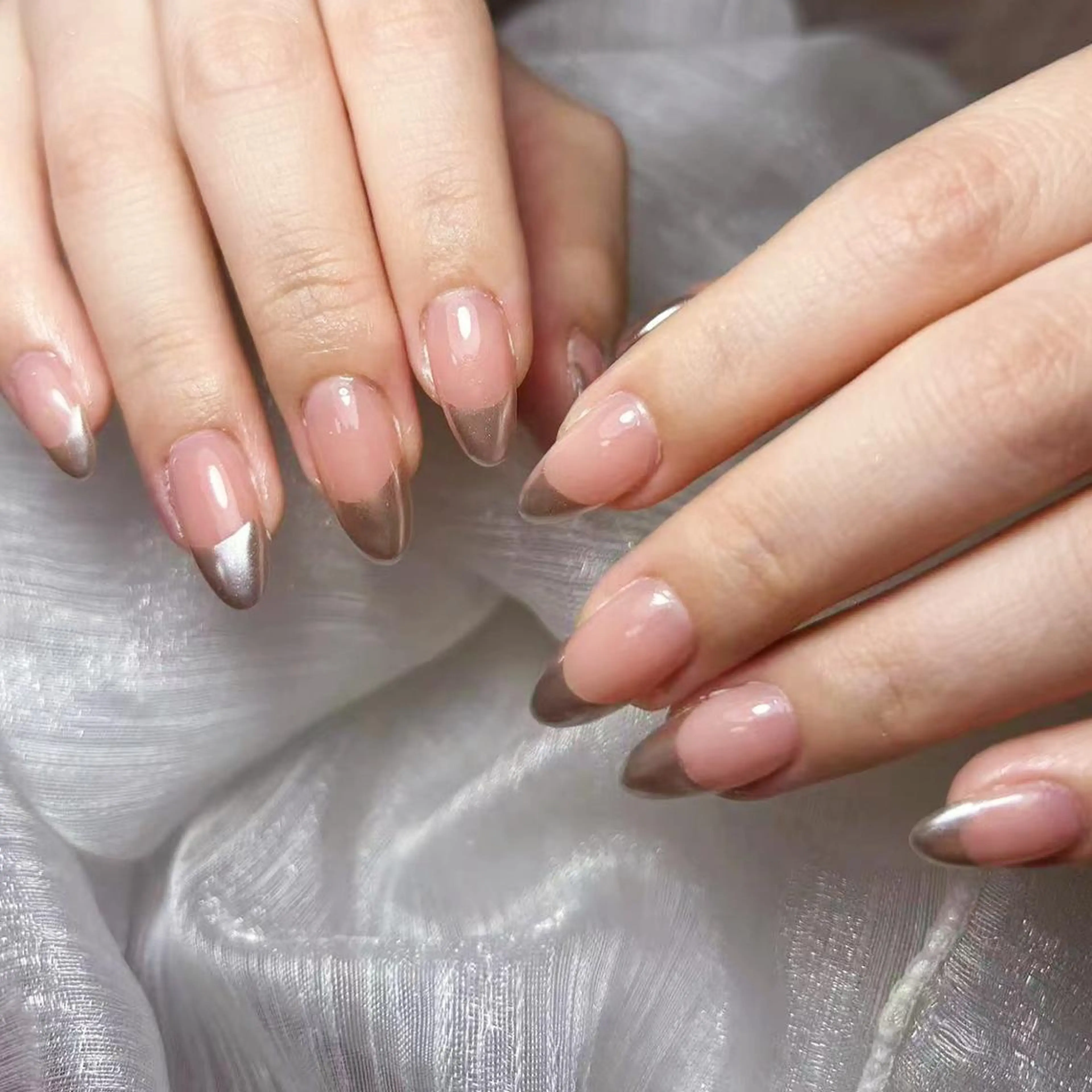 ネイル アートネイル オーロラネイル ガーリー キラキラネイル 韓国ネイル ハンドネイル ハンドケア DIAMOND 💅のネイルデザイン