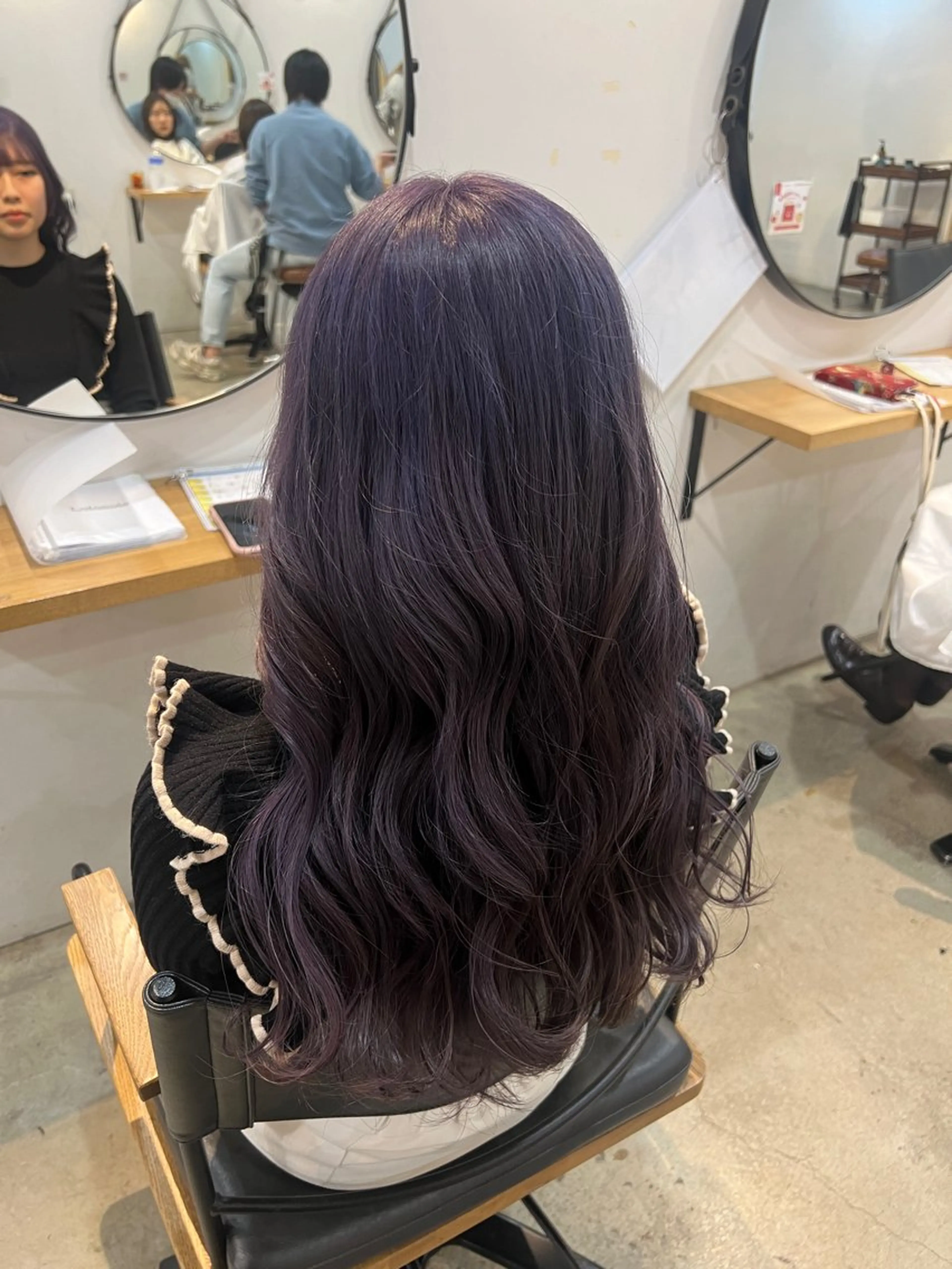 カラー ブリーチ beleefric 🩵黒木芽衣のヘアスタイル