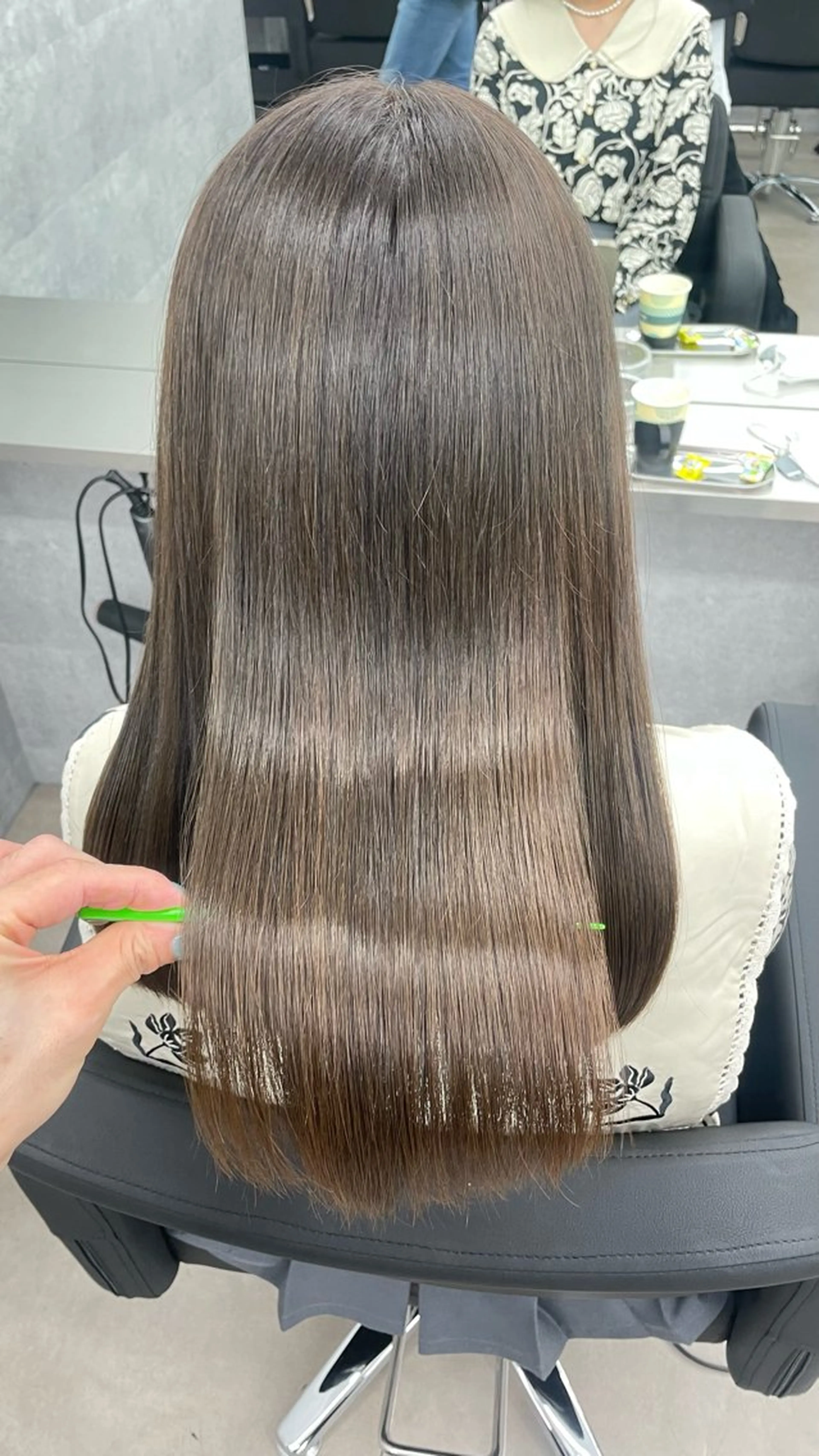 ロング カット ヘアカラー トリートメント 🦄髪質改善トリー トメント🦄イリスのヘアスタイル