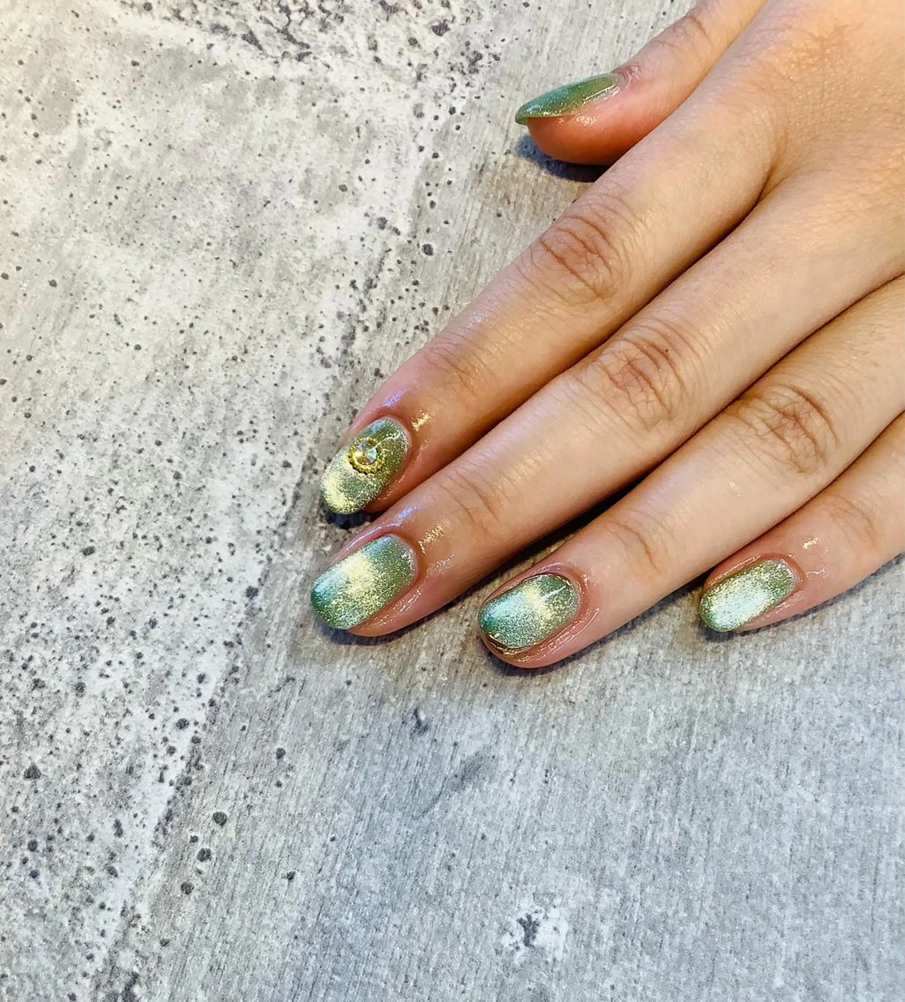 ネイル ストーンネイル ハンドネイル nail salon etoile所属・nail salon etoile 中村のネイルデザイン