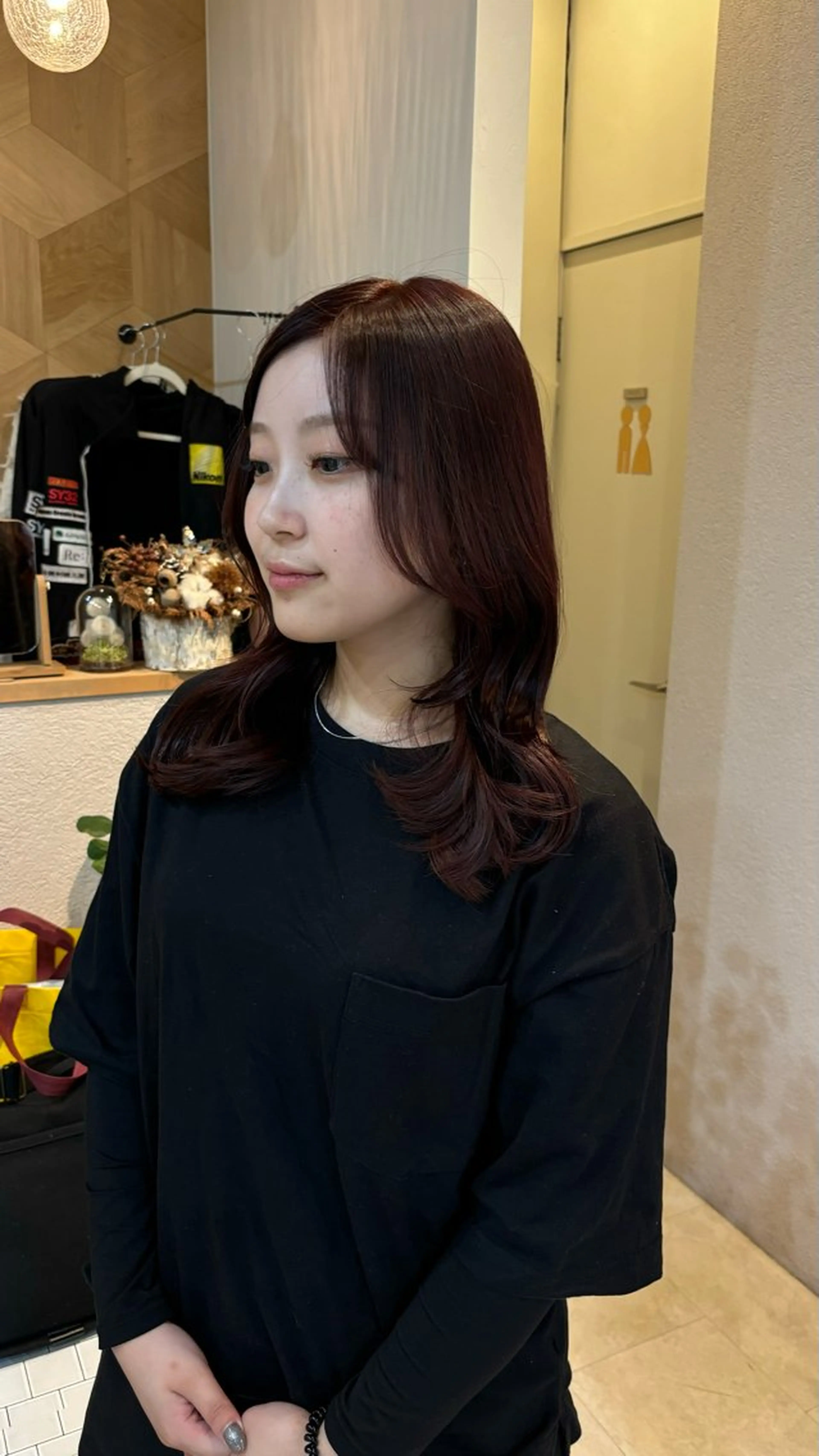 セミロング レッドブラウン 韓国風ヘア ヘアカラー Rinon所属・沖 真琴のヘアスタイル