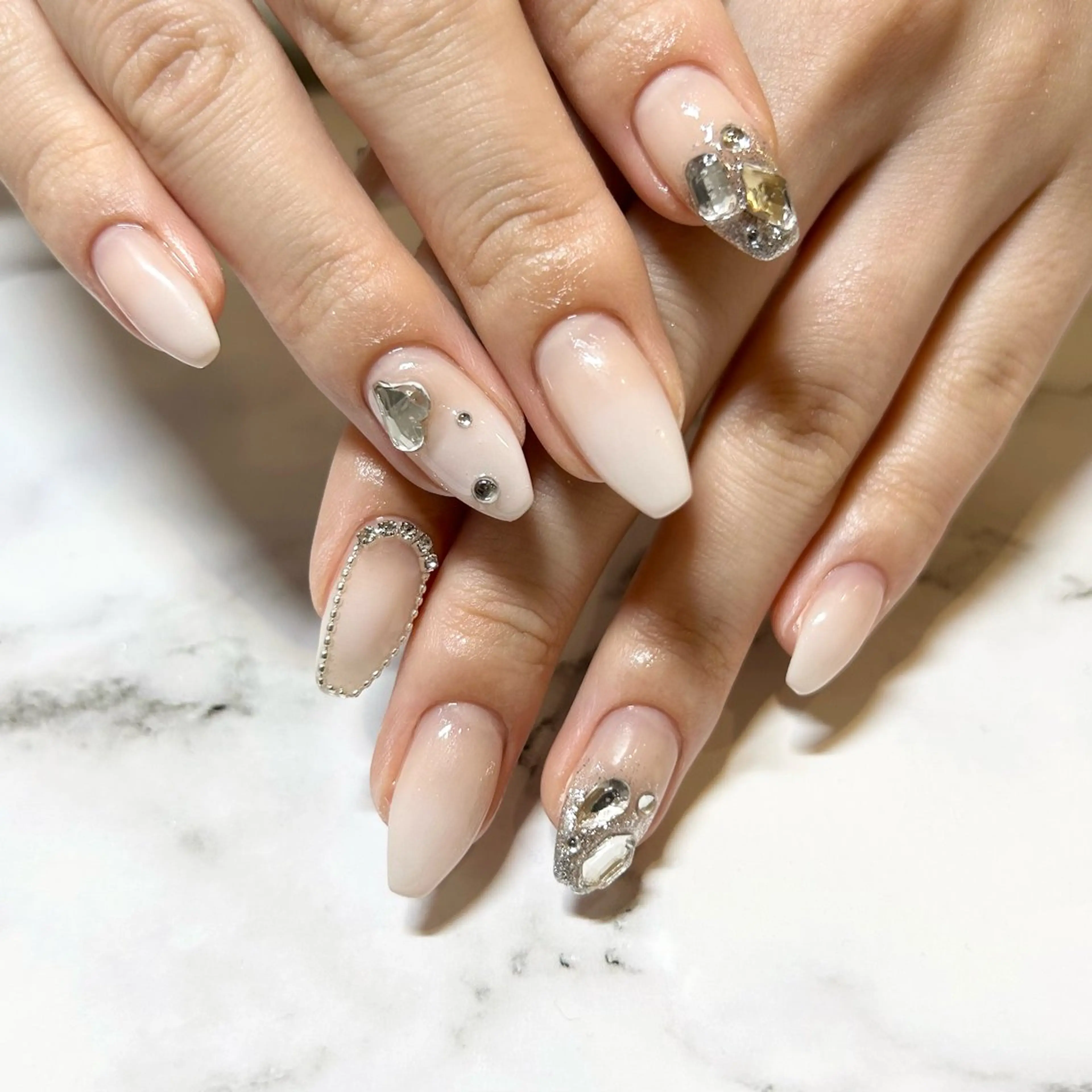 ネイル ハンドネイル ハンドケア she nail studio所属・パラジェル/スカルプ salonOerbaのネイルデザイン