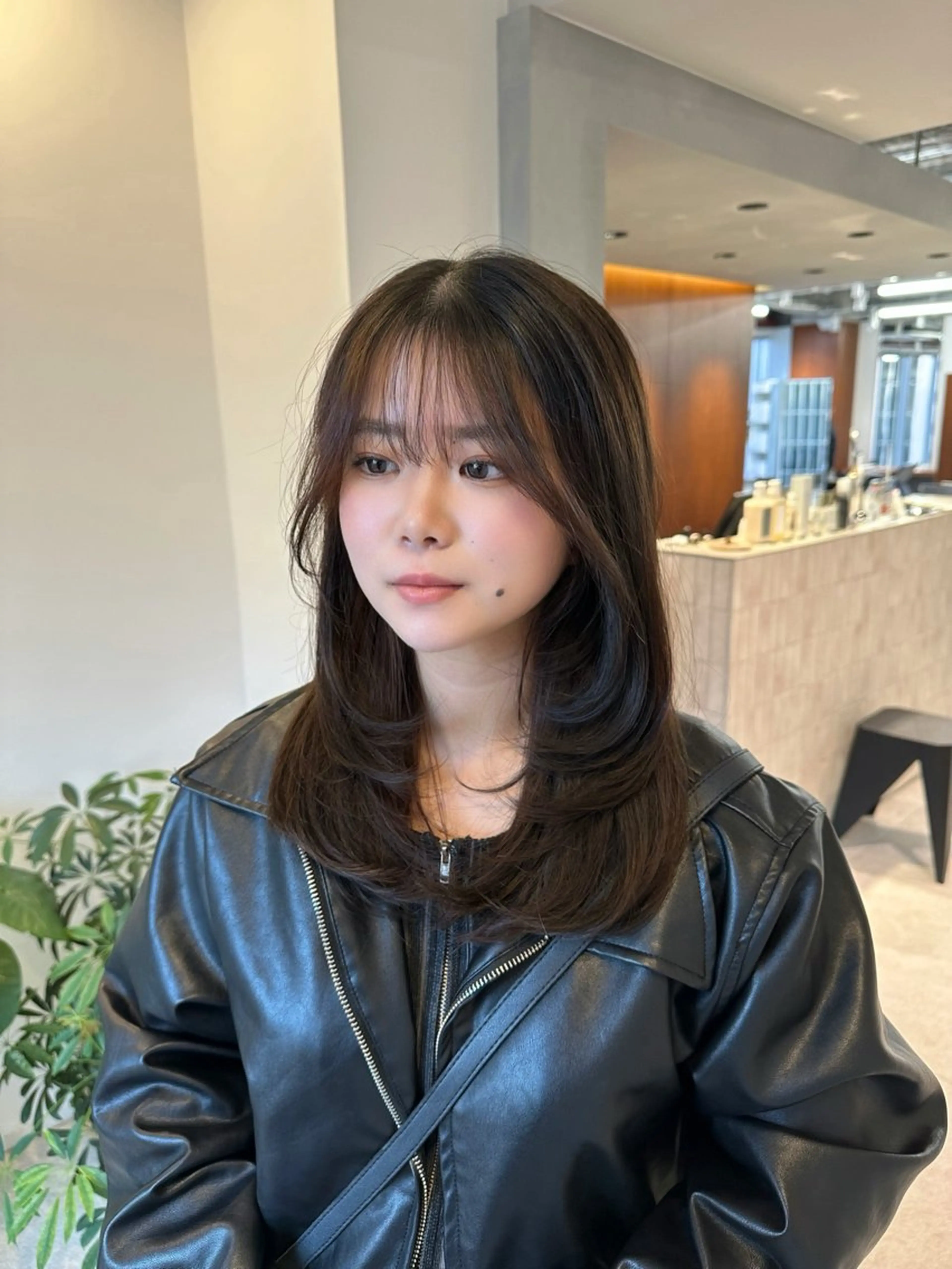 セミロング レイヤーカット 韓国ヘア/レイヤー Yan✂︎のヘアスタイル