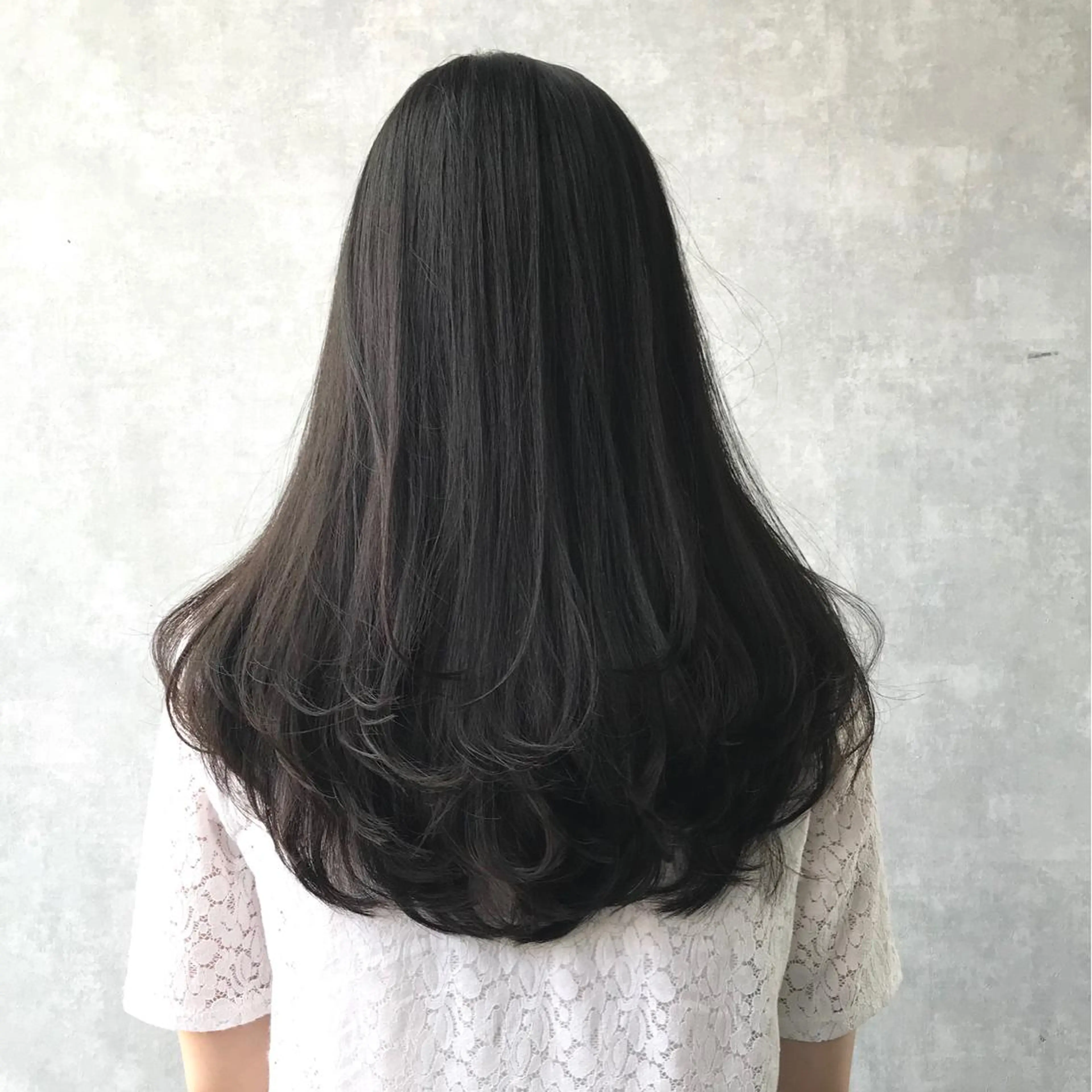 ロング ヨシンモリ ムルギョル巻き 韓国風ヘア レイヤーカット シースルーバング サロウィン所属・K-POP好き美容師 🇰🇷Kai.Yのヘアスタイル