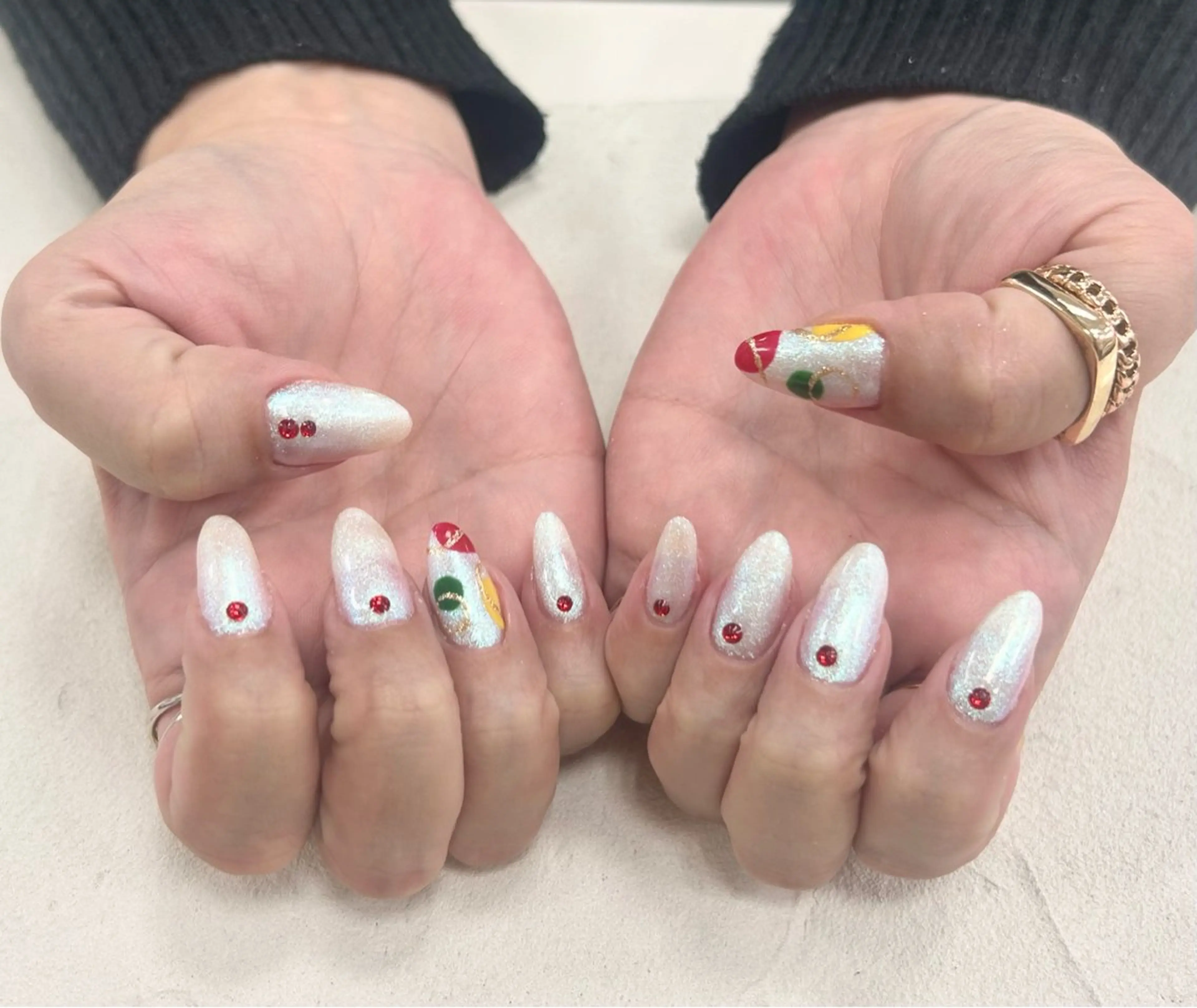 ネイル ハンドネイル Bianca  🎀 Hayakawaのネイルデザイン