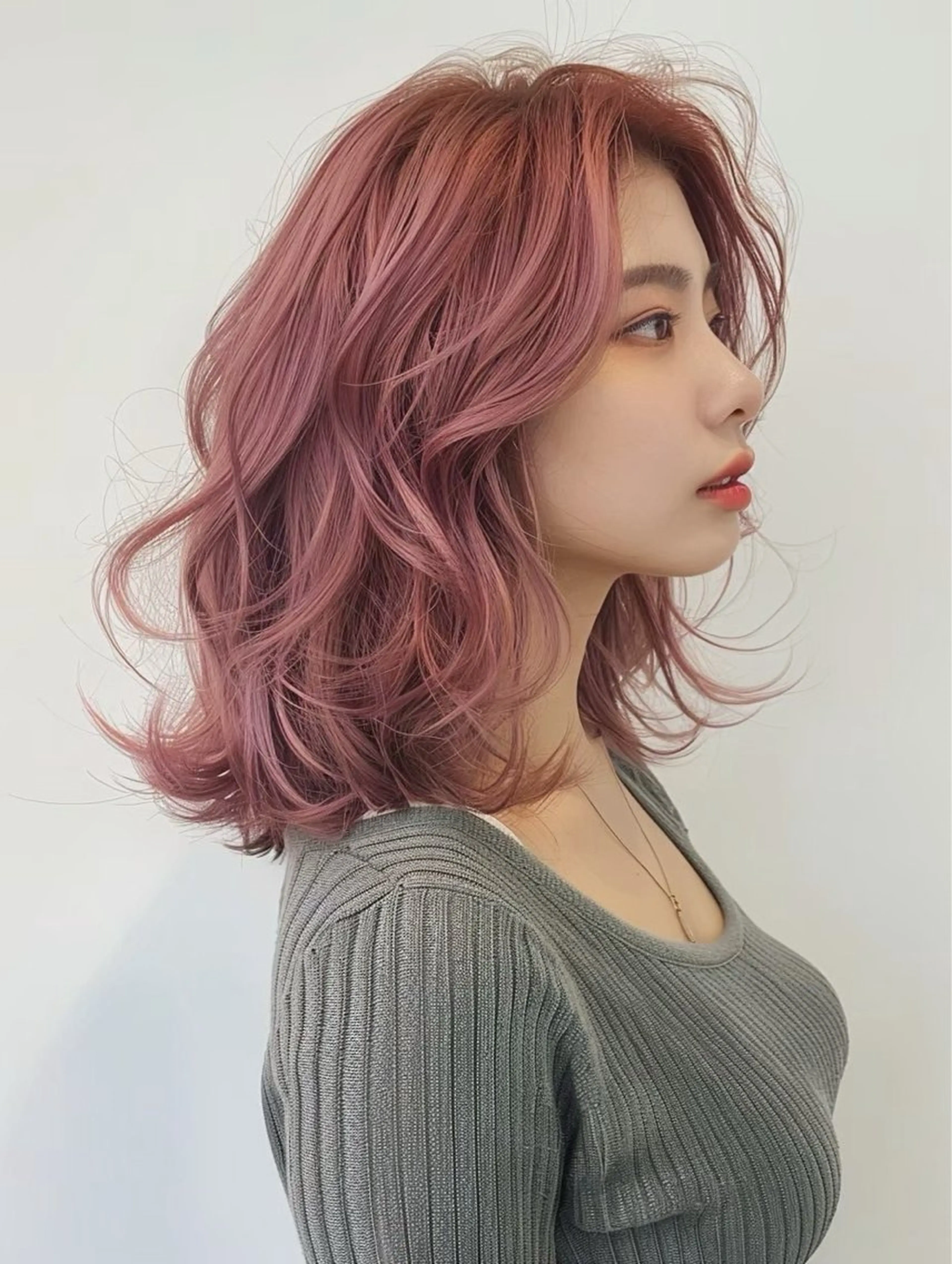 ミディアム カット nest. りゅうせいのヘアスタイル