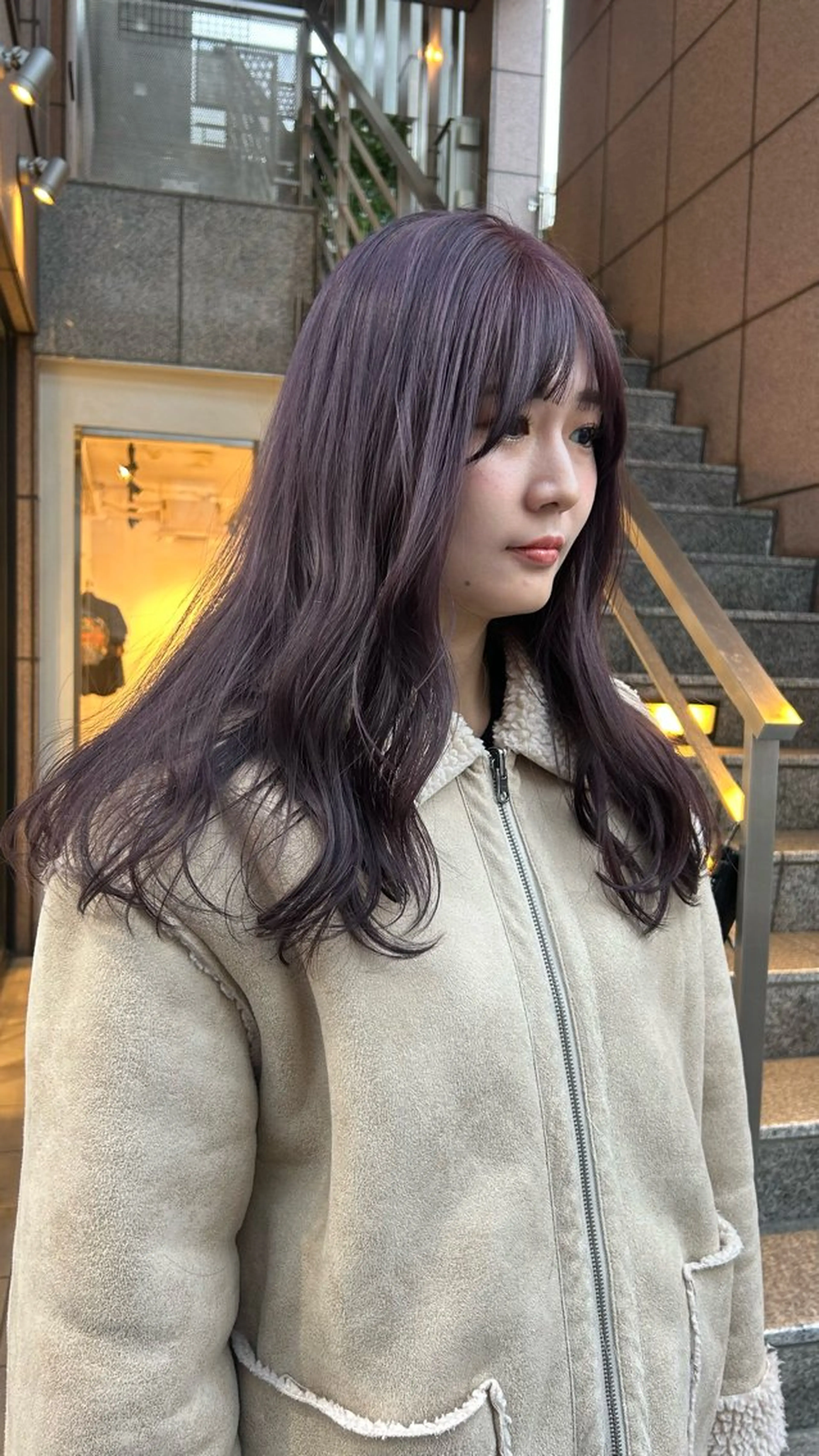 セミロング カラー カット ヘアカラー トリートメント Lomalia Moemiのヘアスタイル