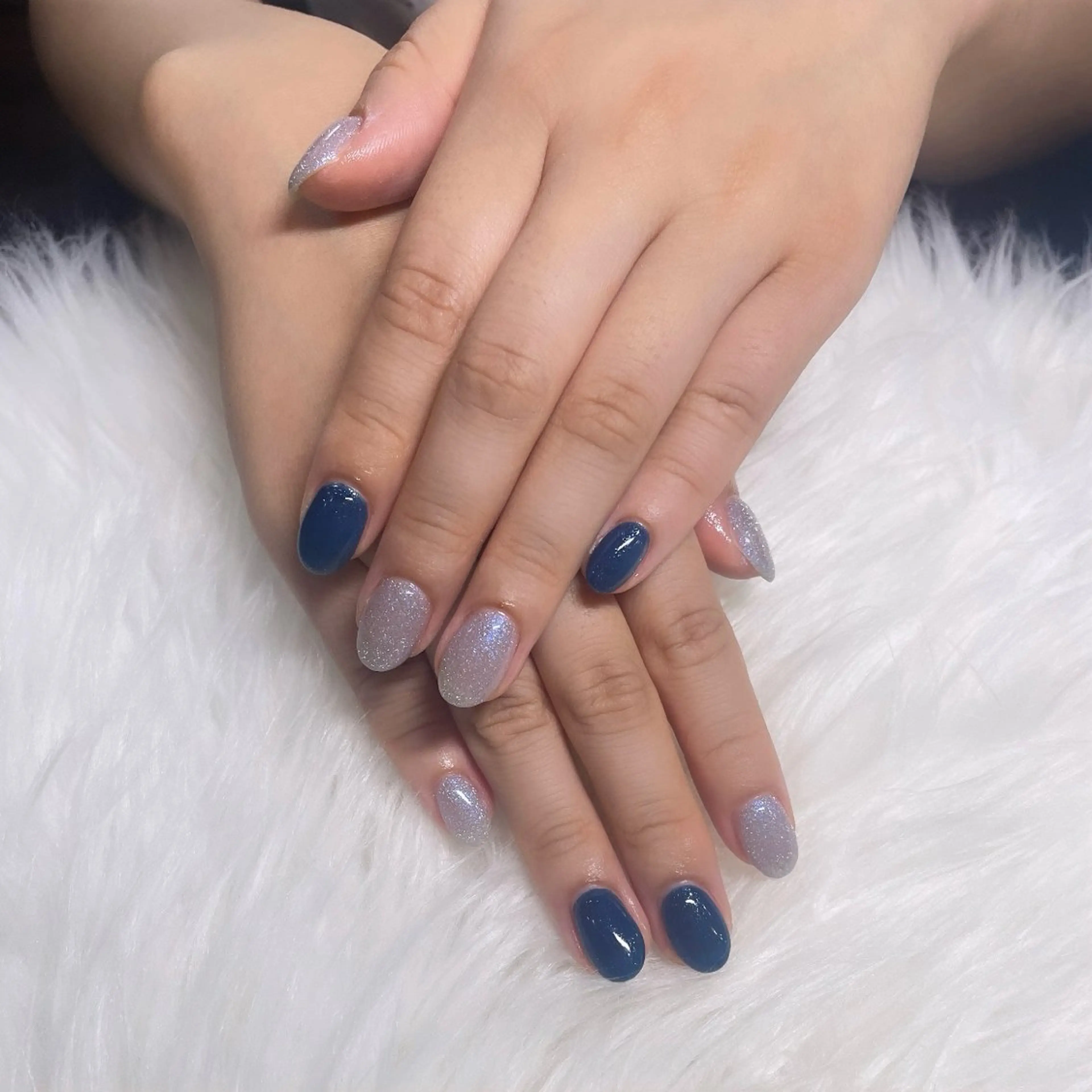 ネイル ブルー ラメ(グリッター) シルバー ハンドネイル IROHA NAIL nanaのネイルデザイン