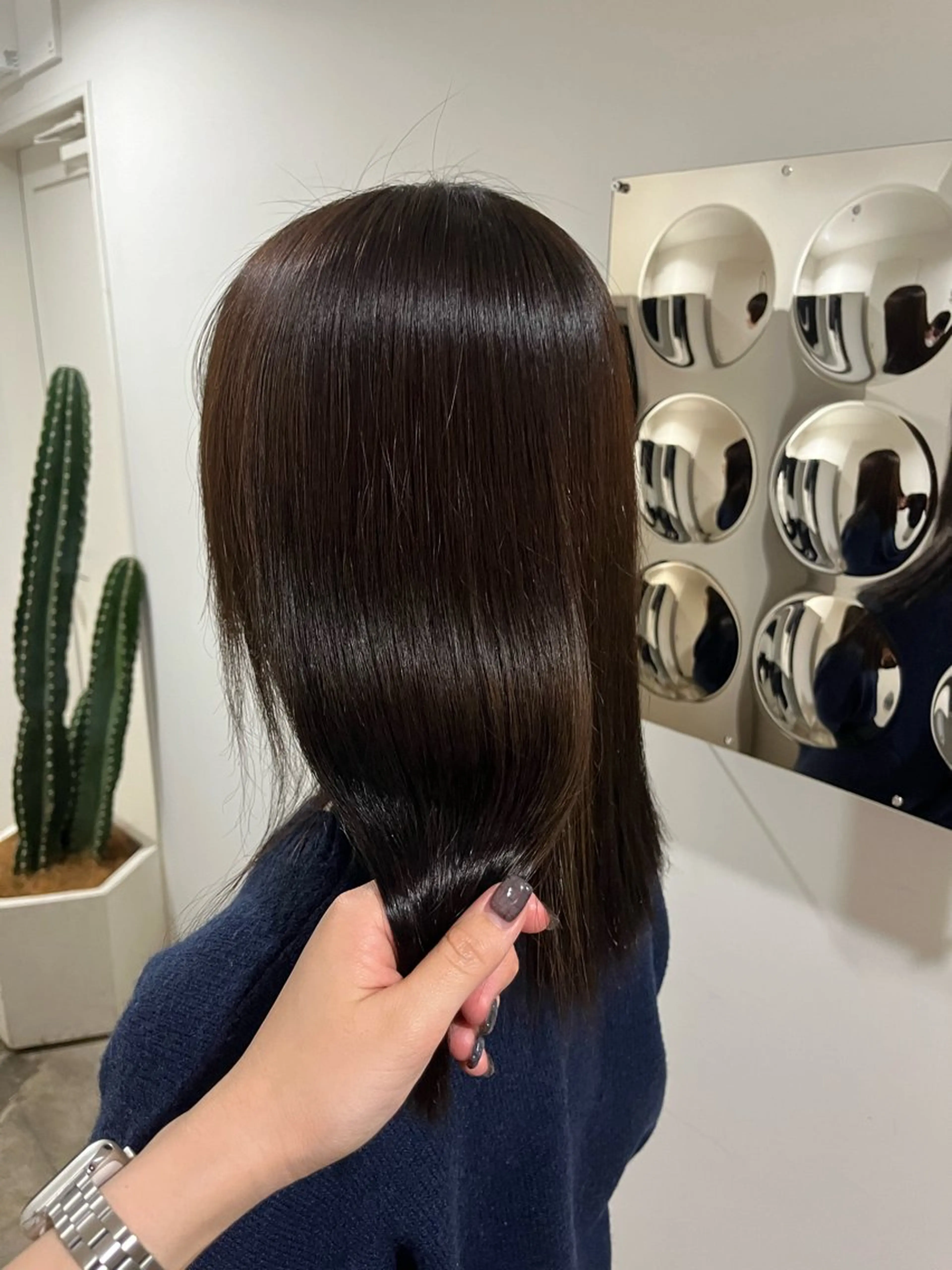 セミロング 縮毛矯正 トリートメント 岡田 琉花のヘアスタイル