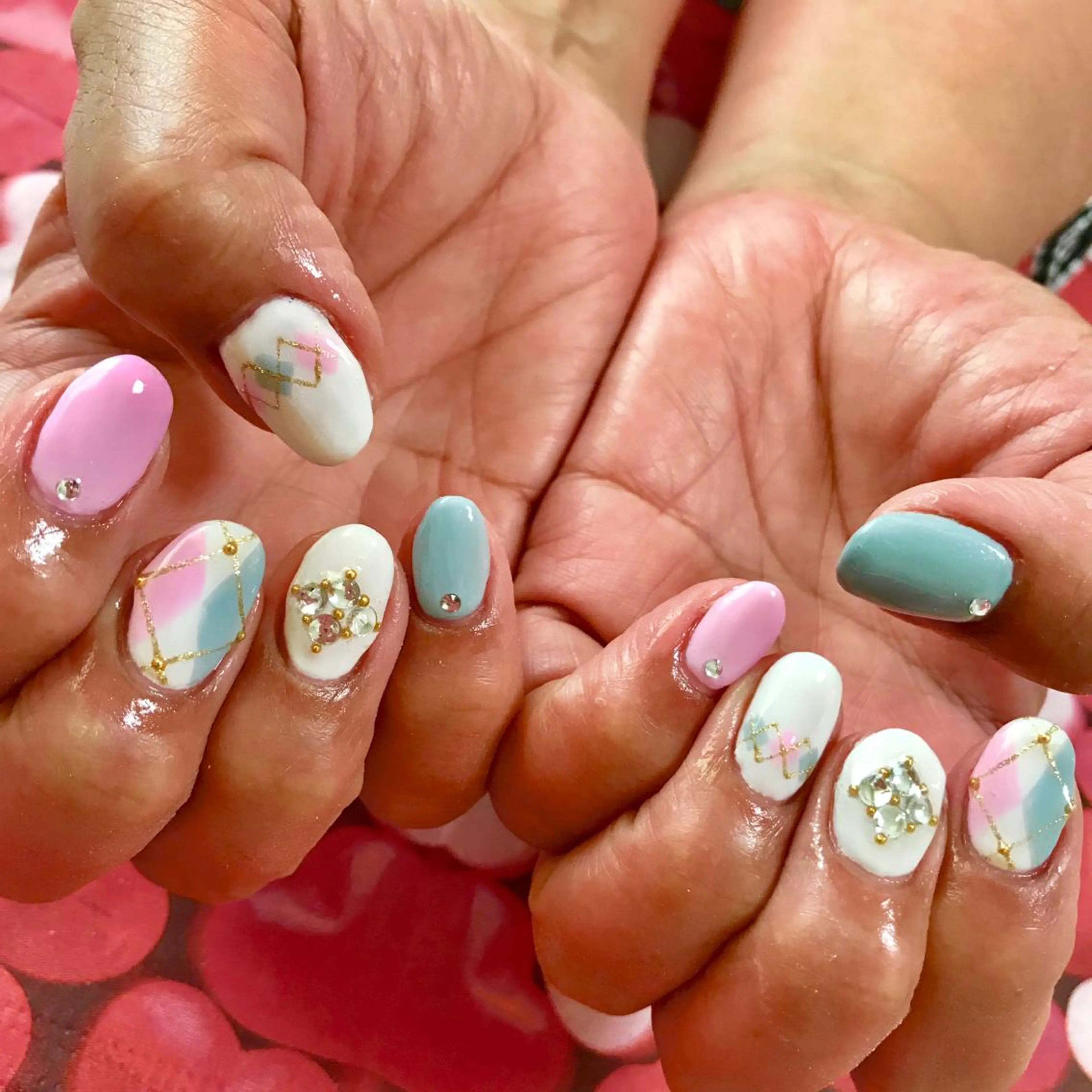 ネイル LOVEnail tomoのネイルデザイン