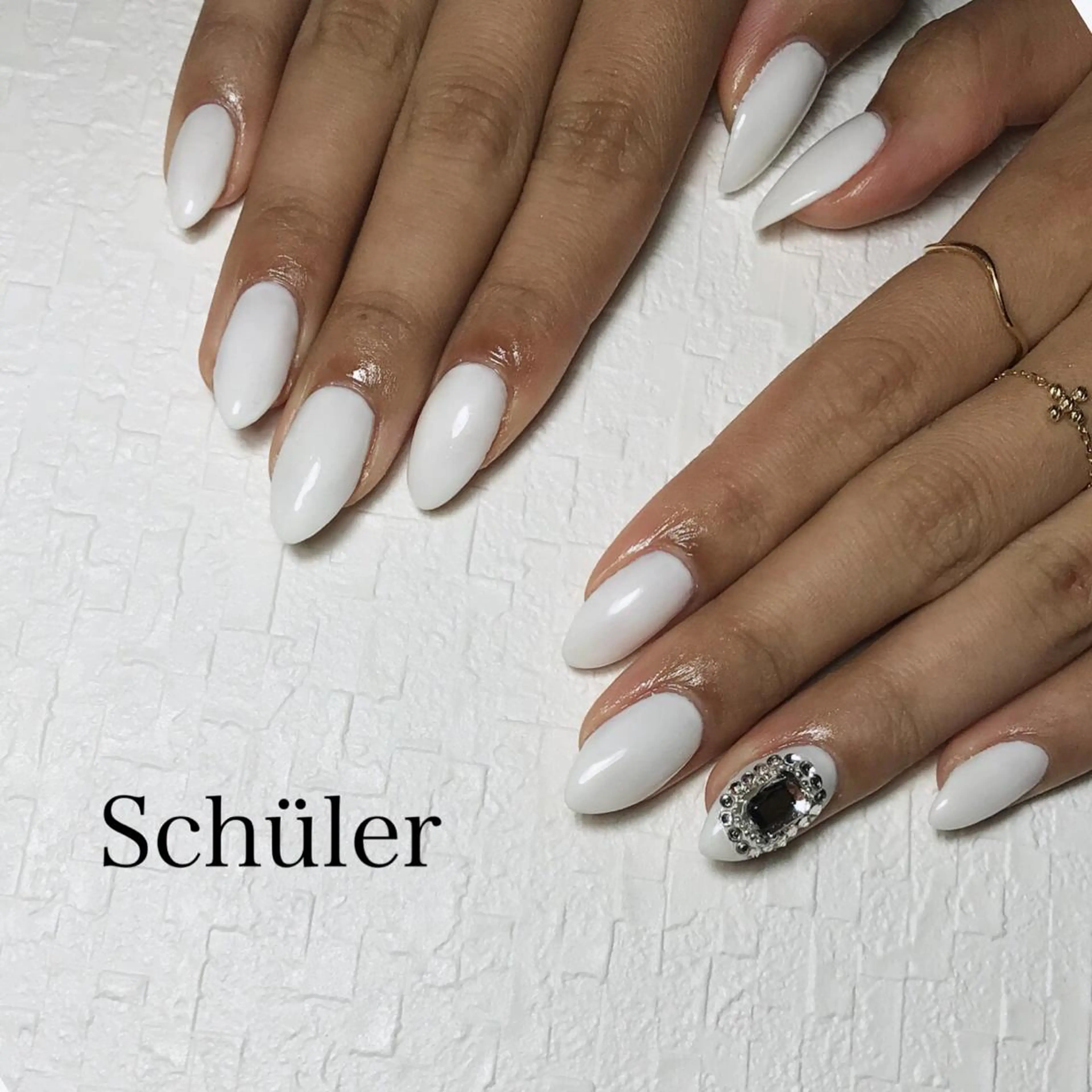 ネイル Schüler所属・野内 まきのネイルデザイン