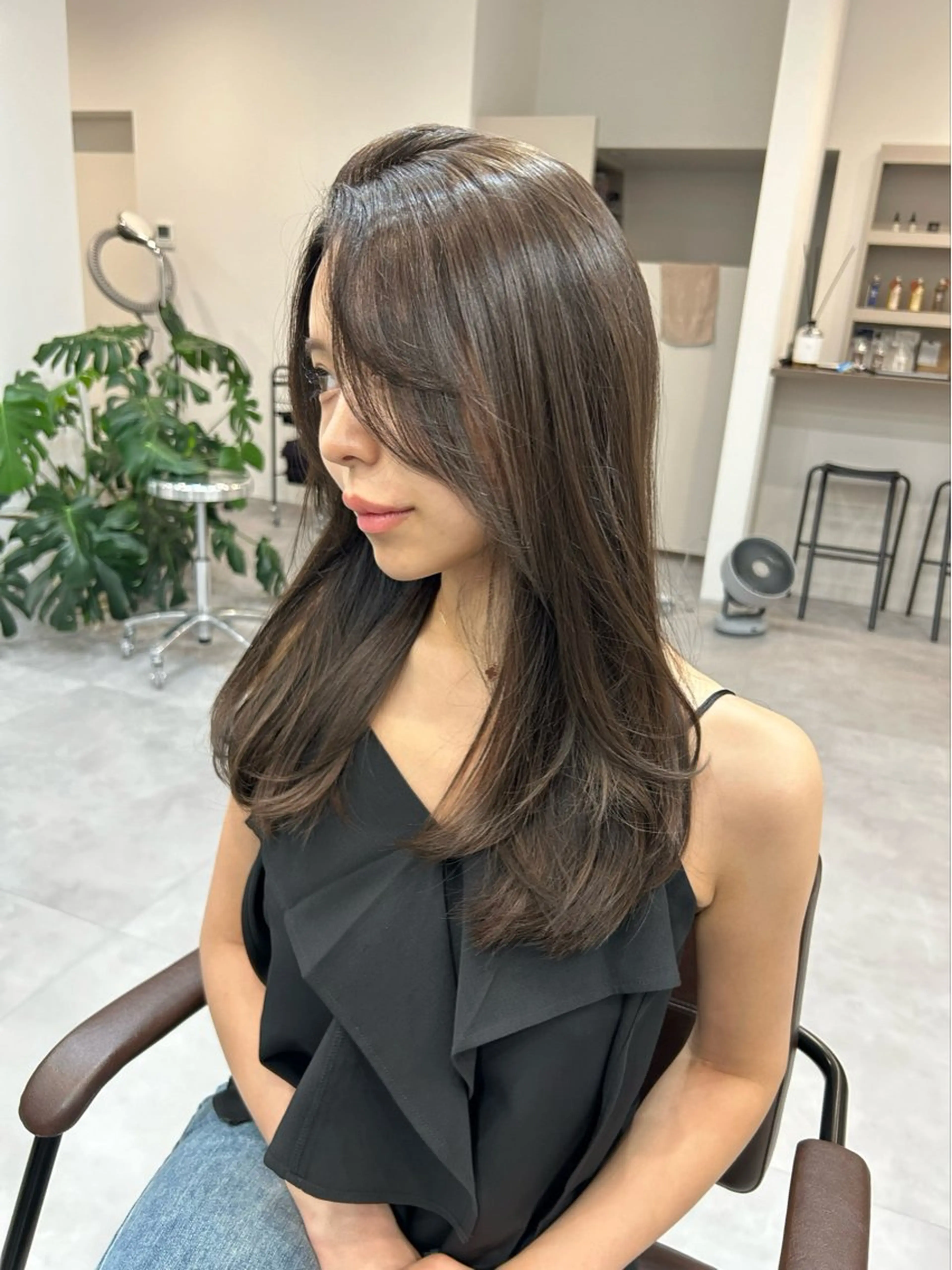 ロング カラー レイヤーカット ヘアカラー YUEN イシイ アミのヘアスタイル