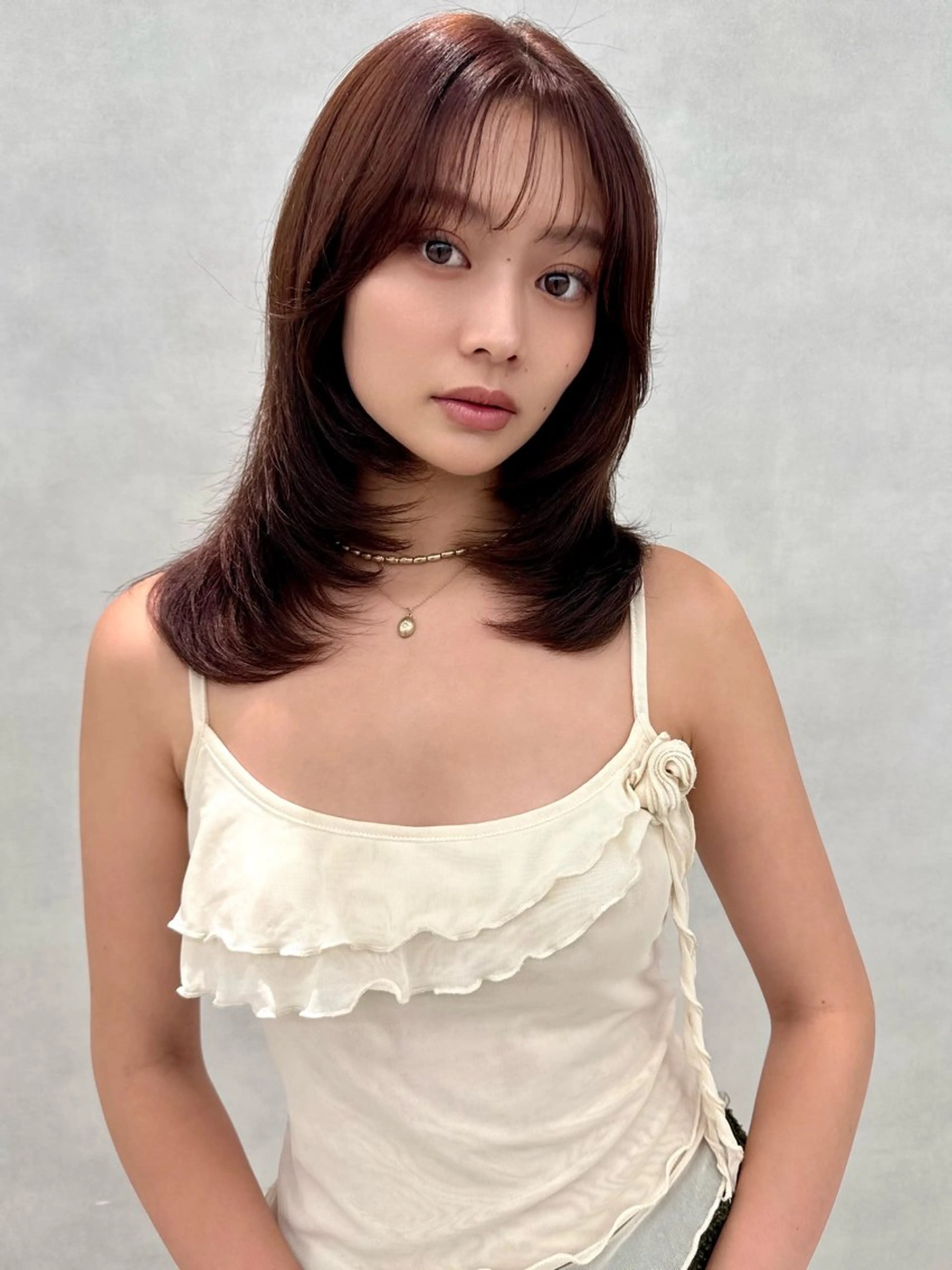 ミディアム カット 縮毛矯正 🇰🇷韓国ヘア🤍 副店長/栗田のヘアスタイル