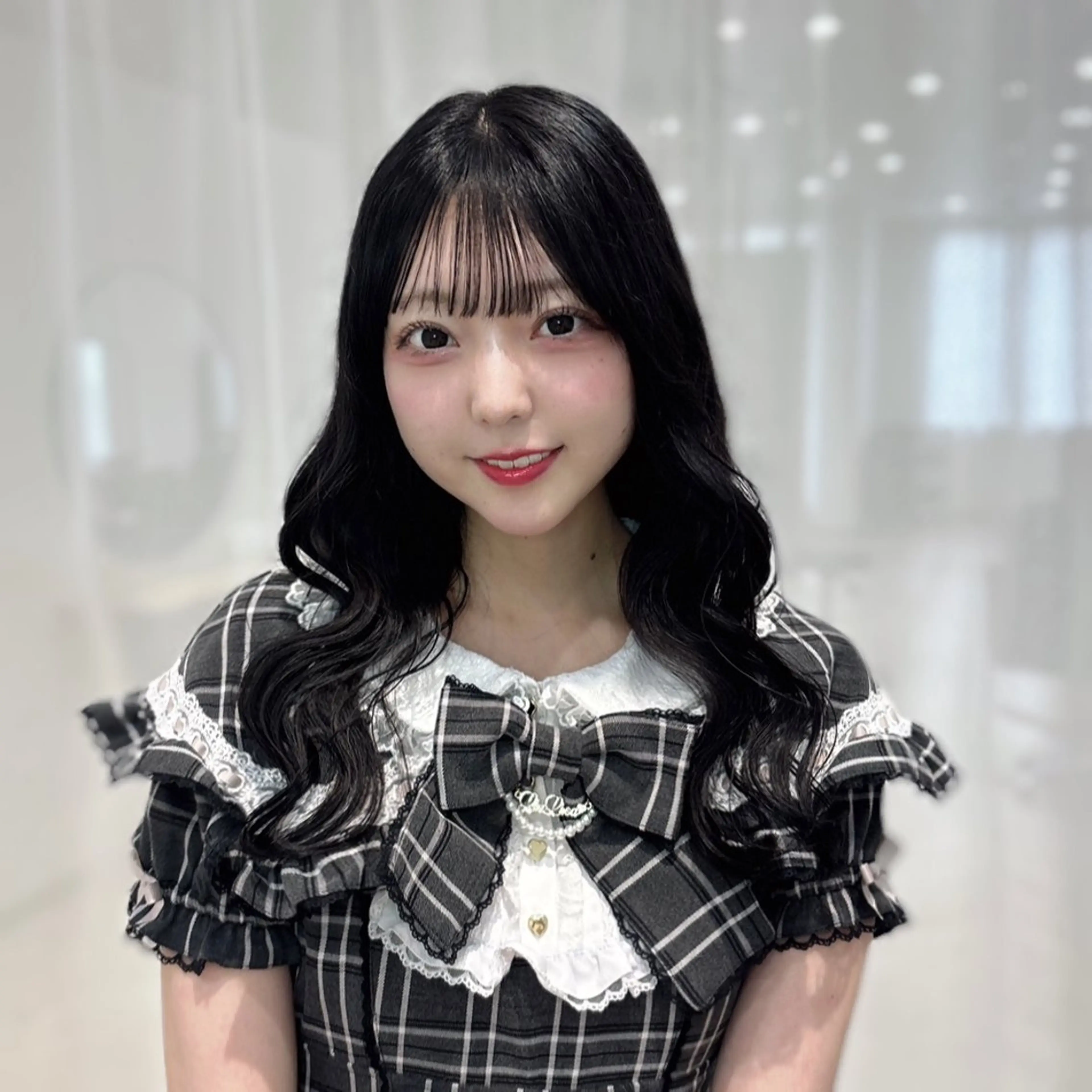 ロング カラー 黒髪 ラベンダーカラー 髪質改善 カット ヘアカラー 𝒎𝒐𝒆🩰 名駅/ヘアメ/韓国風のヘアスタイル