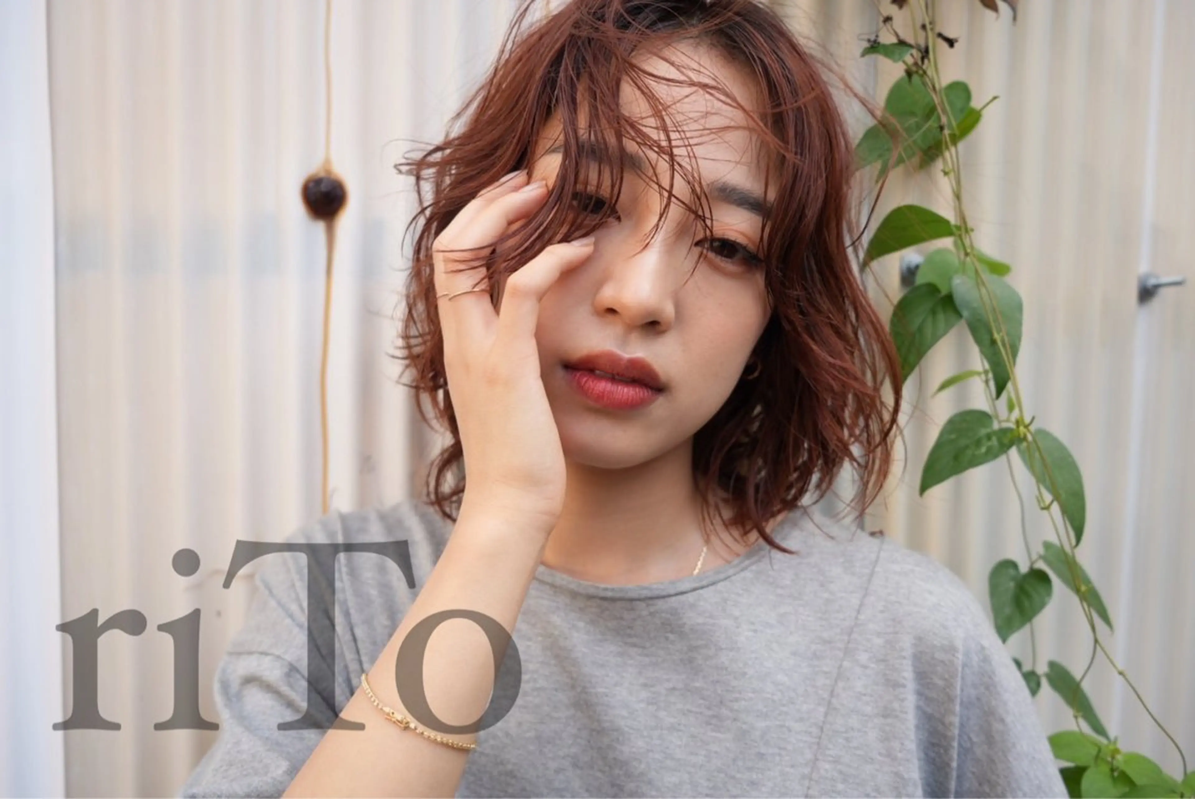 ミディアム 韓国/透明感 Veluaのヘアスタイル