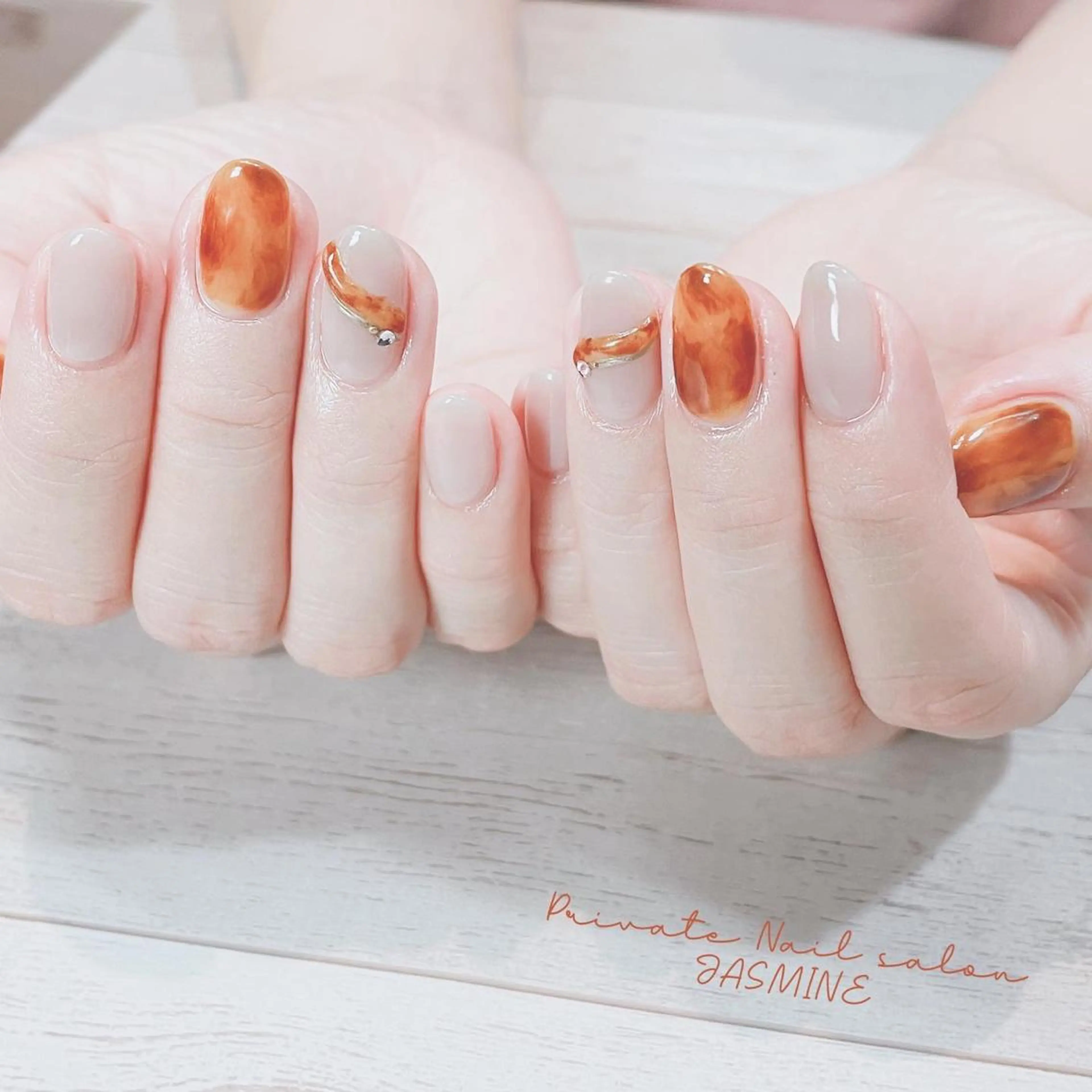 ネイル べっ甲ネイル Nail salon JASMINEのネイルデザイン
