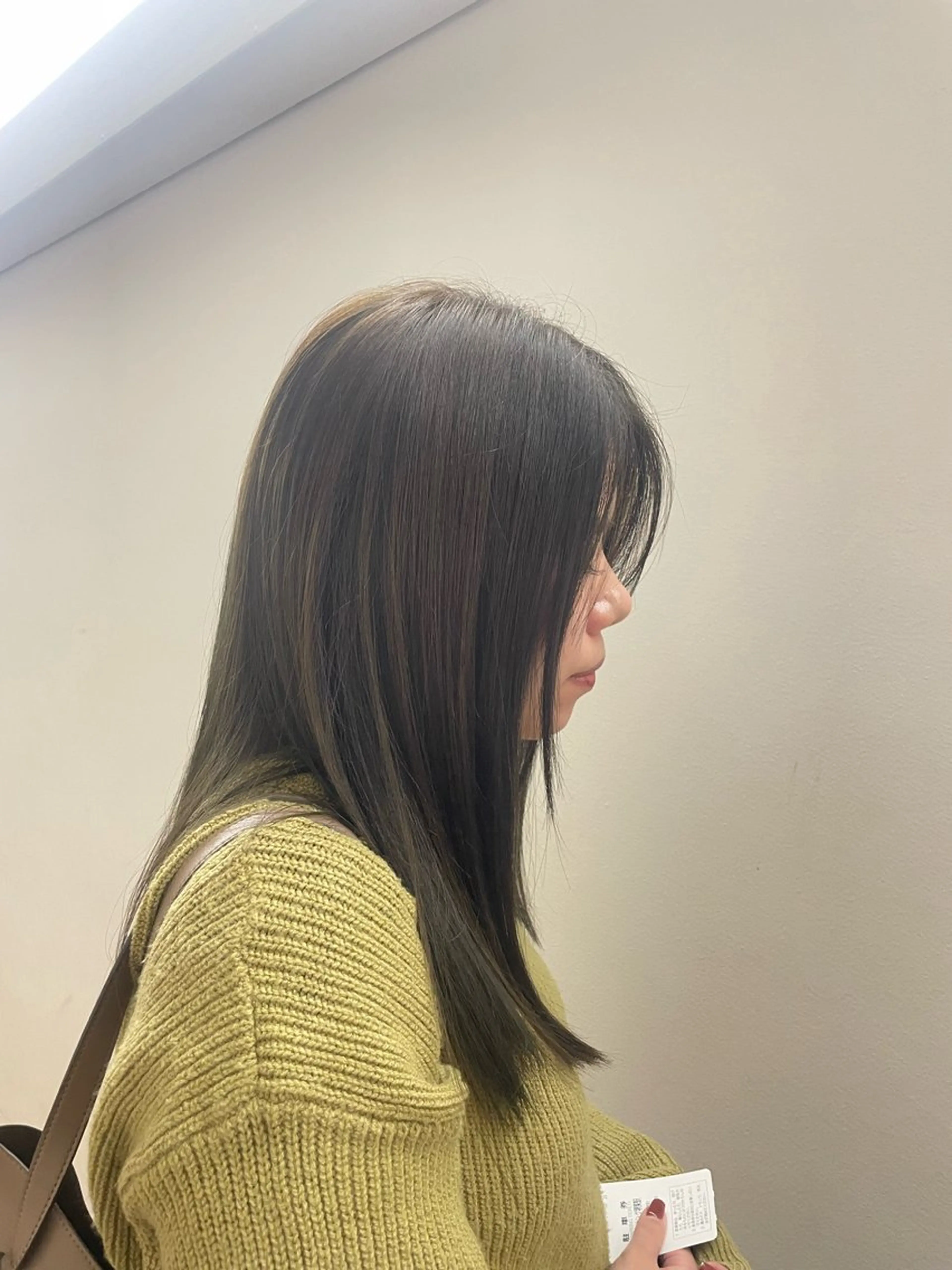 セミロング カット ヘアカラー Hairs Gallery所属・透明感カラー✨南 津麦のヘアスタイル