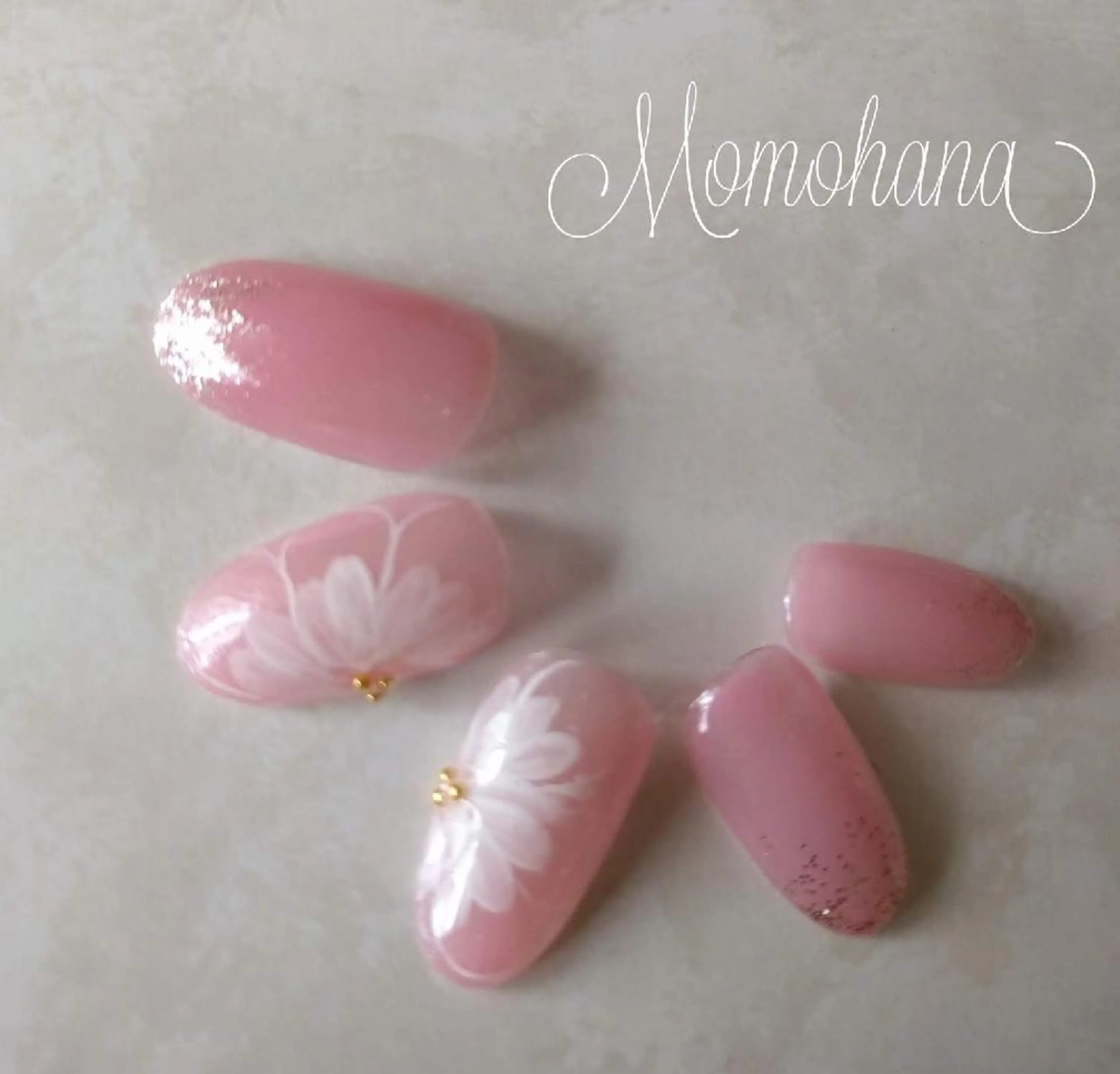 ネイル momohana  のネイルデザイン