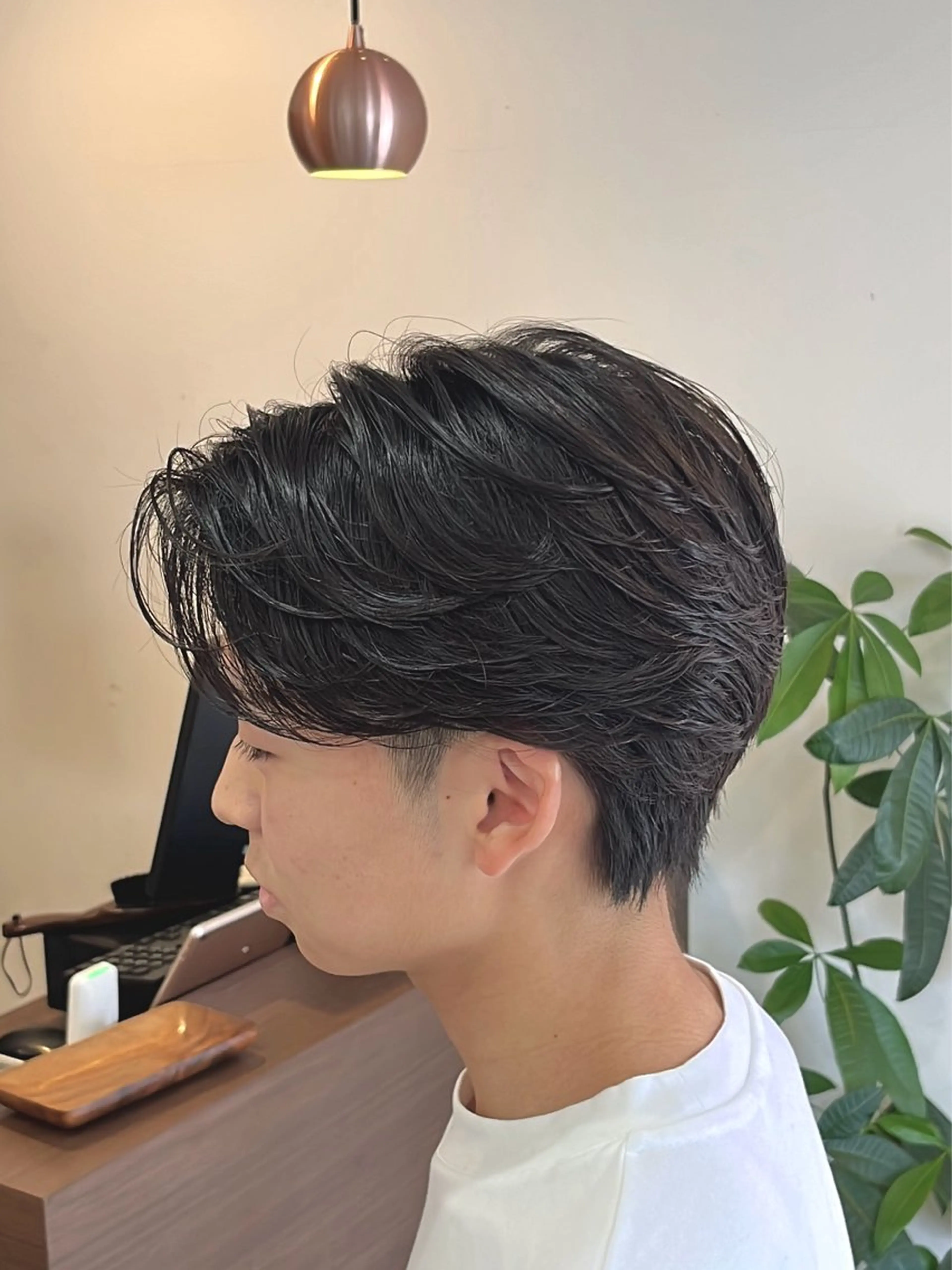 ミディアム パーマ メンズ ミディアムパーマ メンズパーマ ニュアンスパーマ カット パーマ トリートメント オートクチュールランコントレ西京極店所属・今在家 玲のヘアスタイル