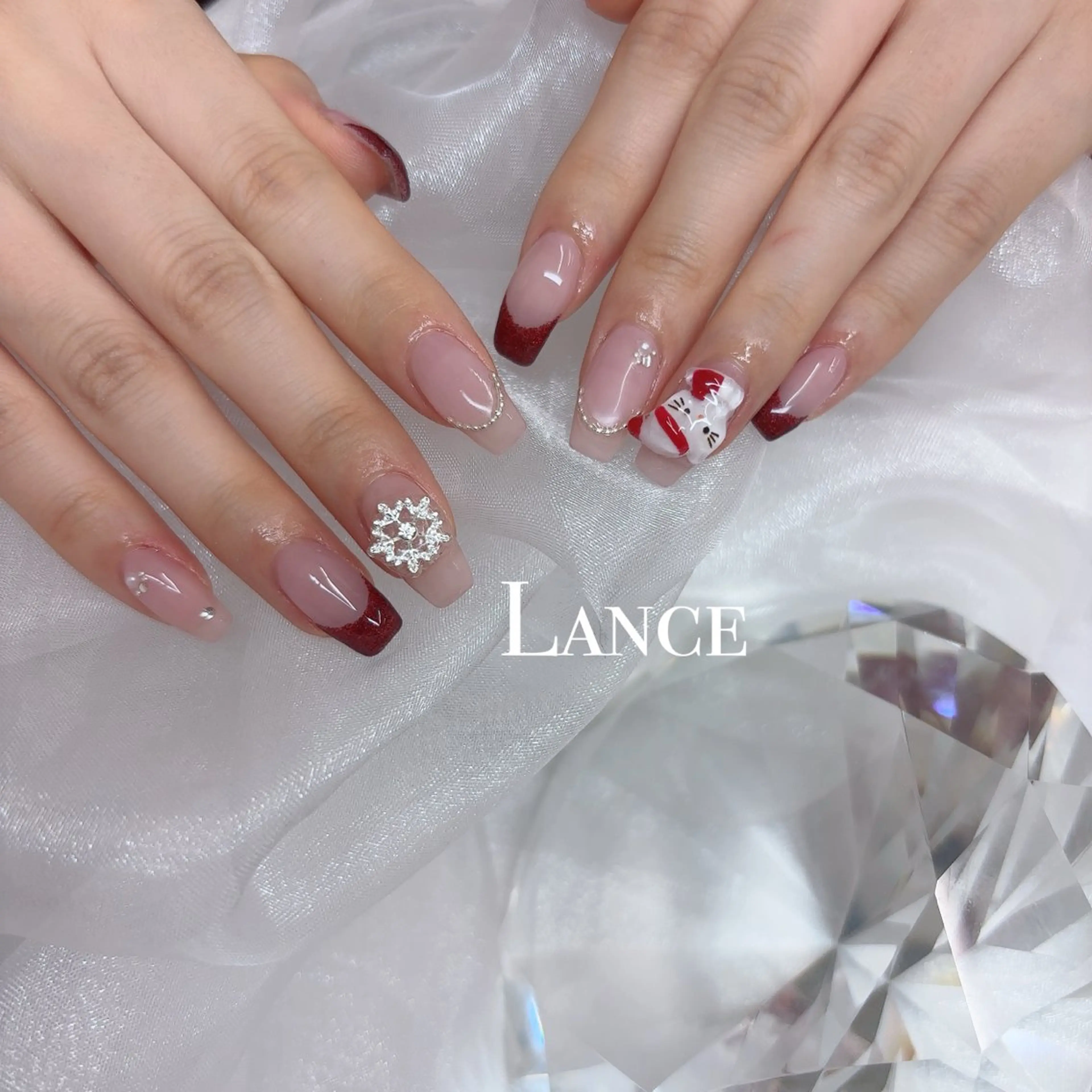 ネイル オーロラネイル フットネイル フレンチネイル ガラスフレンチ 氷ネイル・うるうるネイル ハンドネイル Lance nailのネイルデザイン