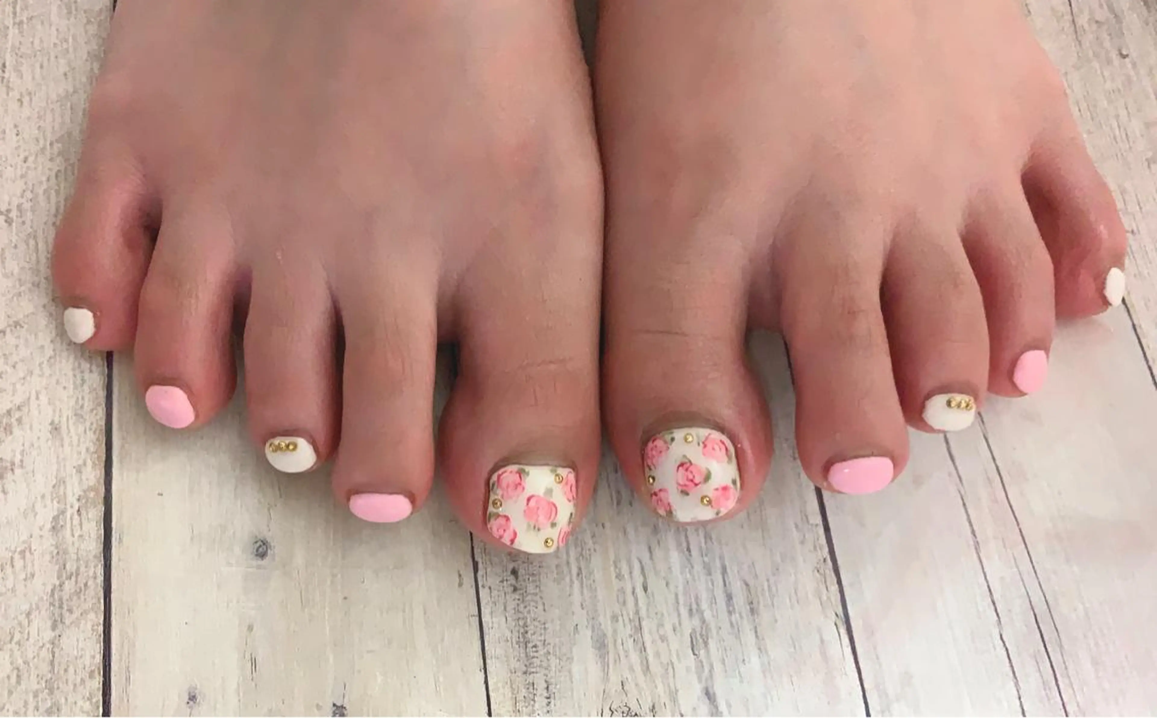 ネイル nico.nico.mark NAIL所属・小林 梓のエステ・リラクイメージ