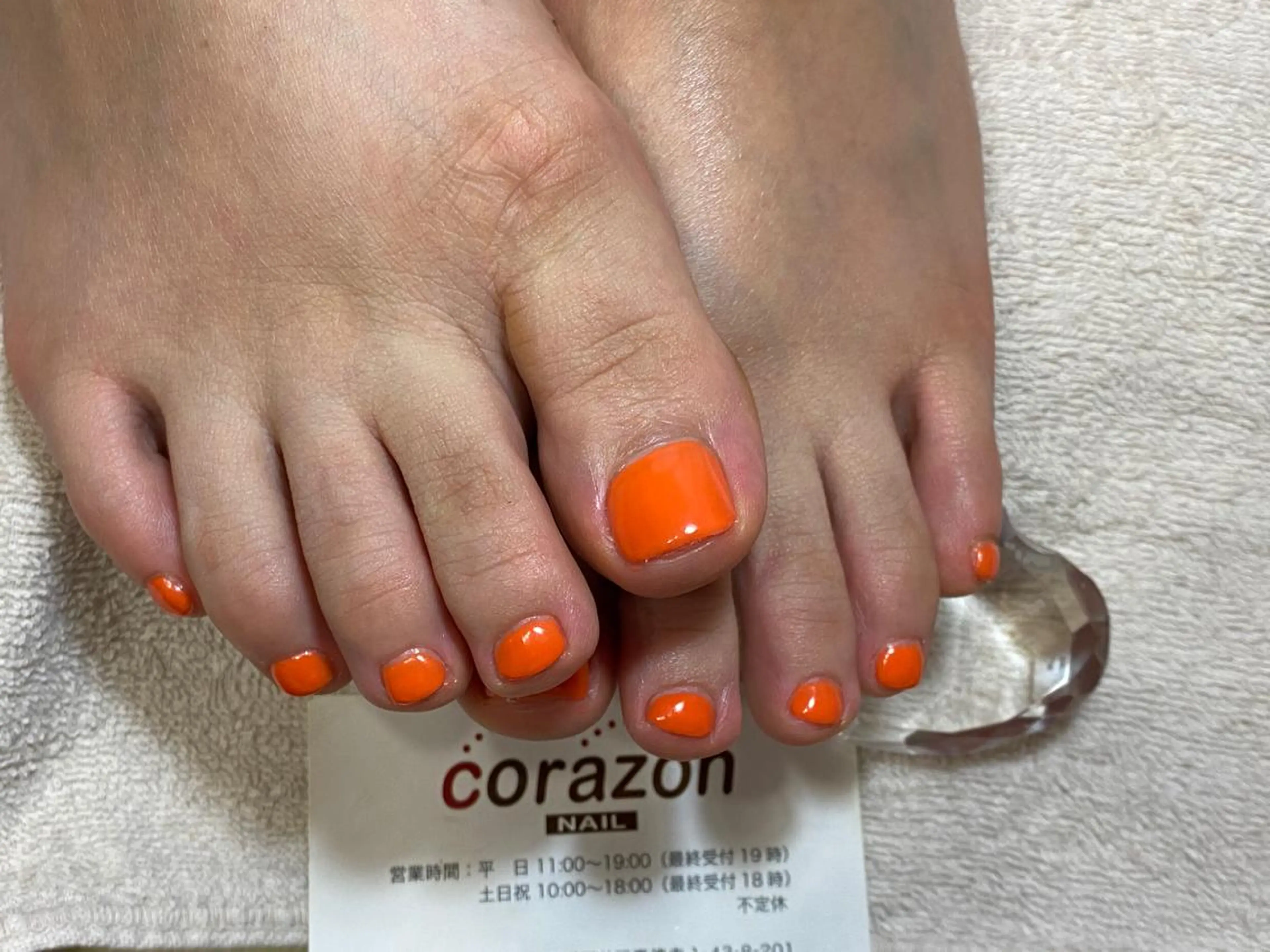 ネイル フットネイル ジェルネイル オレンジ ハンドネイル フットネイル ハンドケア corazon所属・ネイリスト aicoのネイルデザイン
