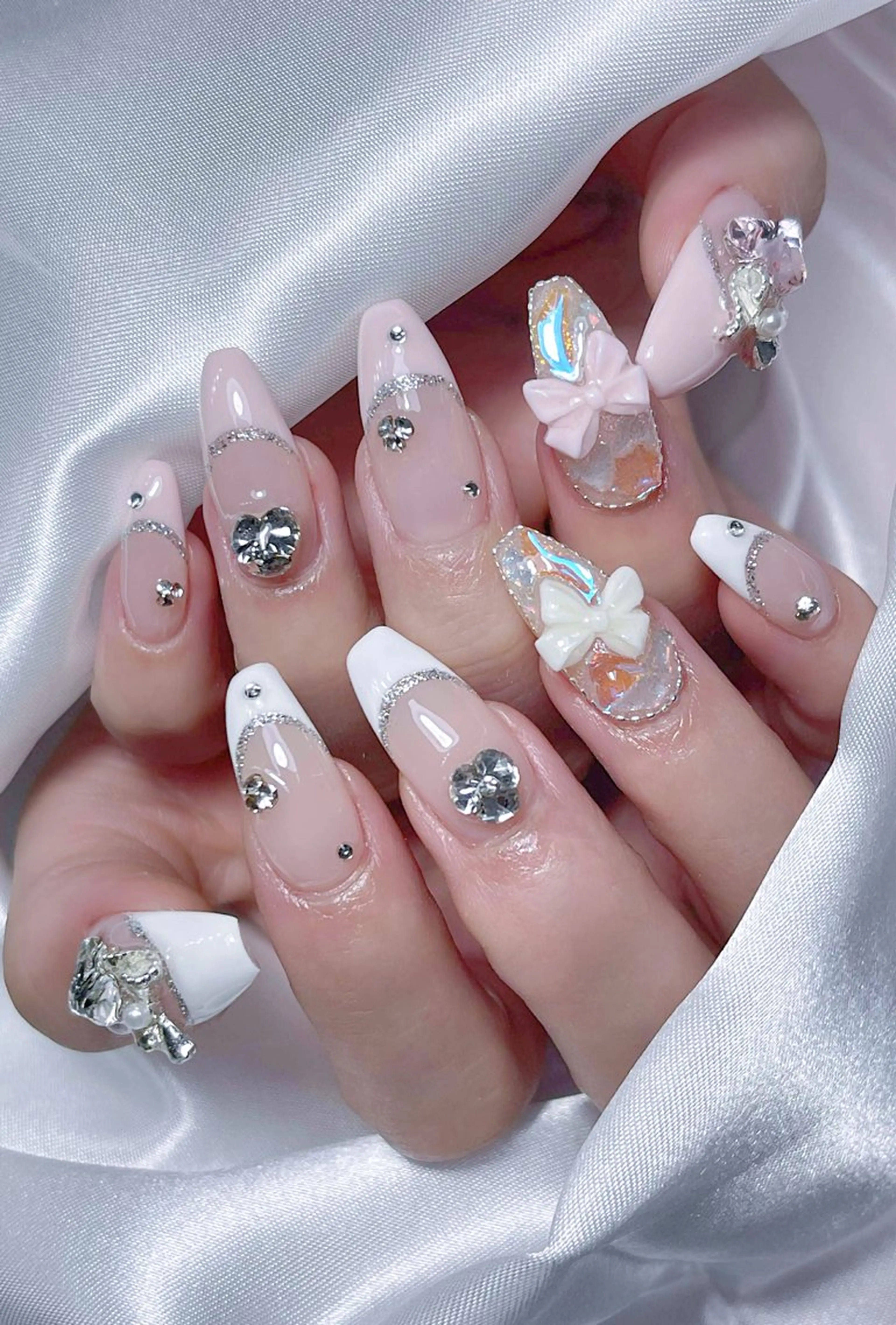 ネイル ハンドネイル LEELA NAIL STUDIO所属・LEELA NAIL STUDIOのネイルデザイン