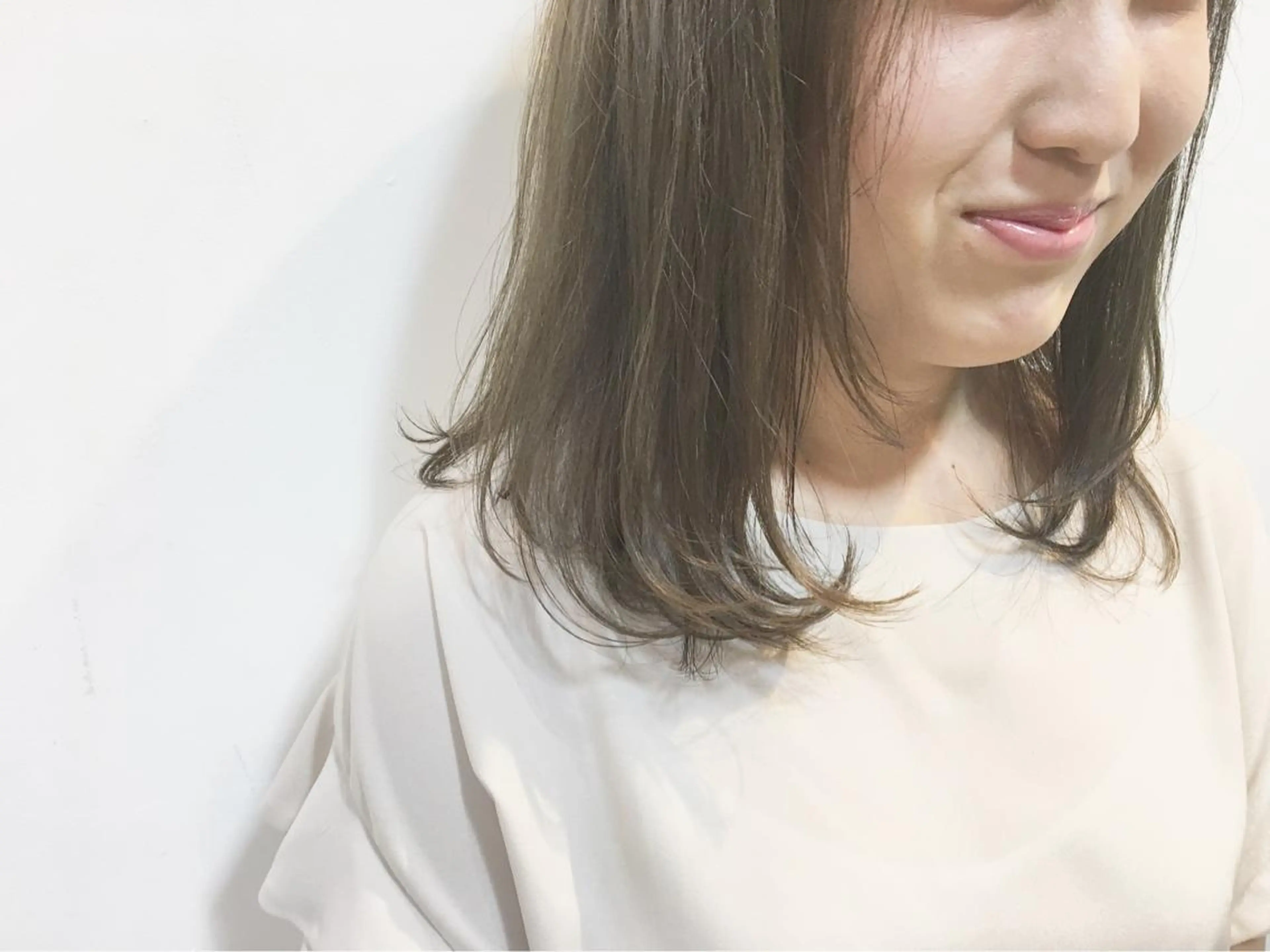 ミディアム カラー RoL by apollo所属・横浜ブリーチムラ直し 特化美容師/海崎剛史のヘアスタイル