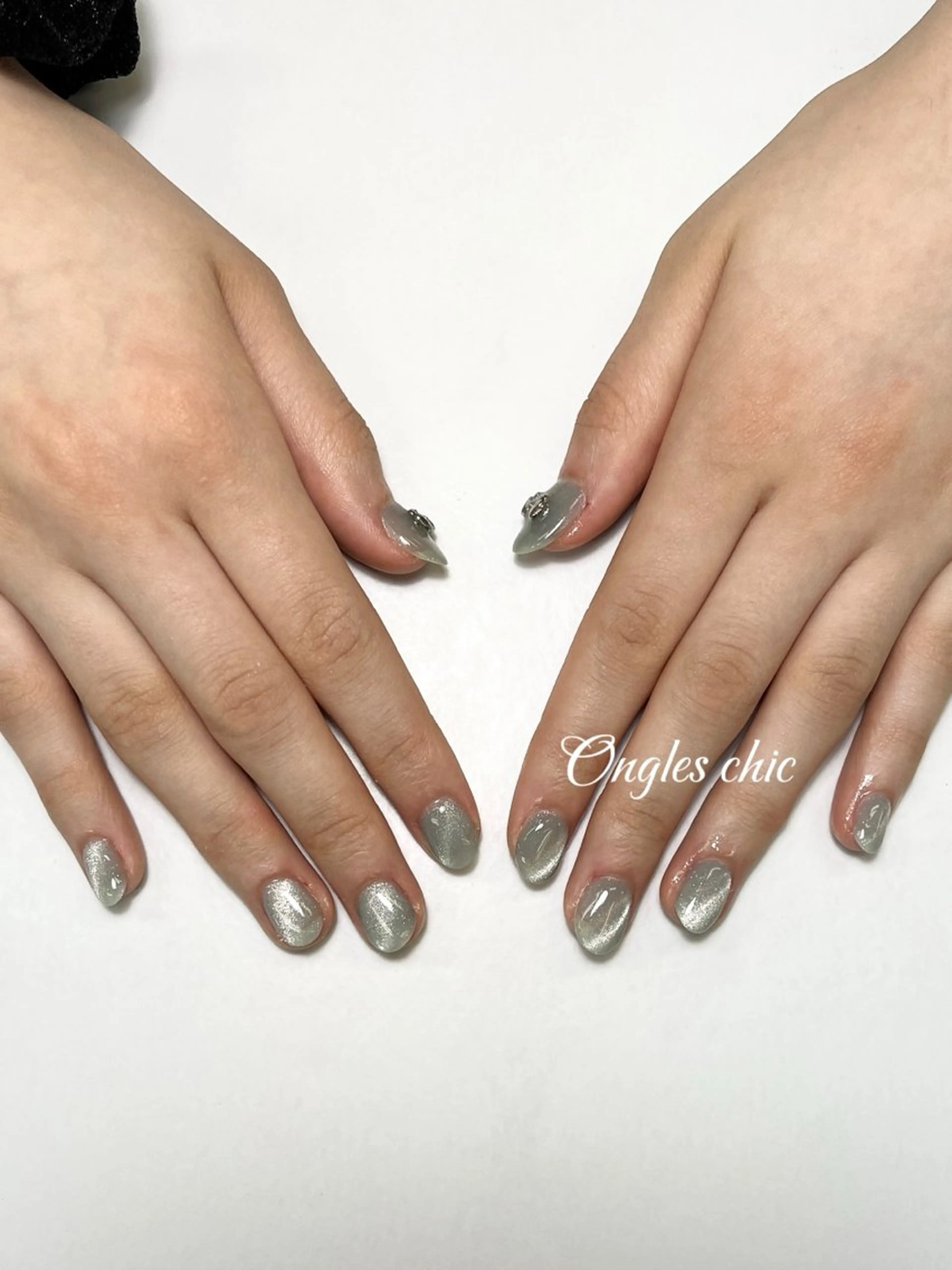 ネイル ハンドネイル ハンドケア ongles chicのネイルデザイン