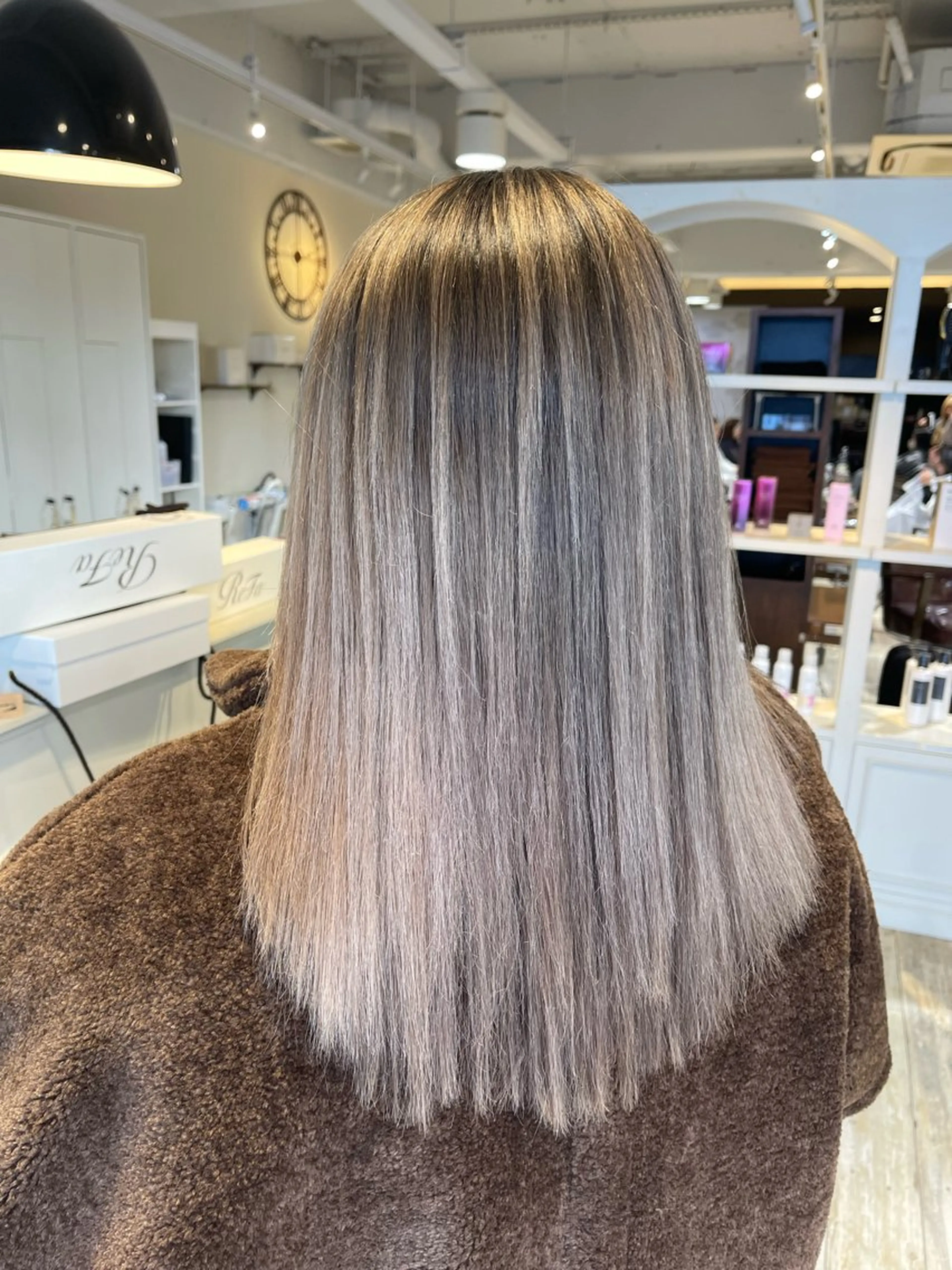 ミディアム カラー カット ヘアカラー トリートメント Che'ri所属・海外レイヤー/ レイヤーカット/和田のヘアスタイル