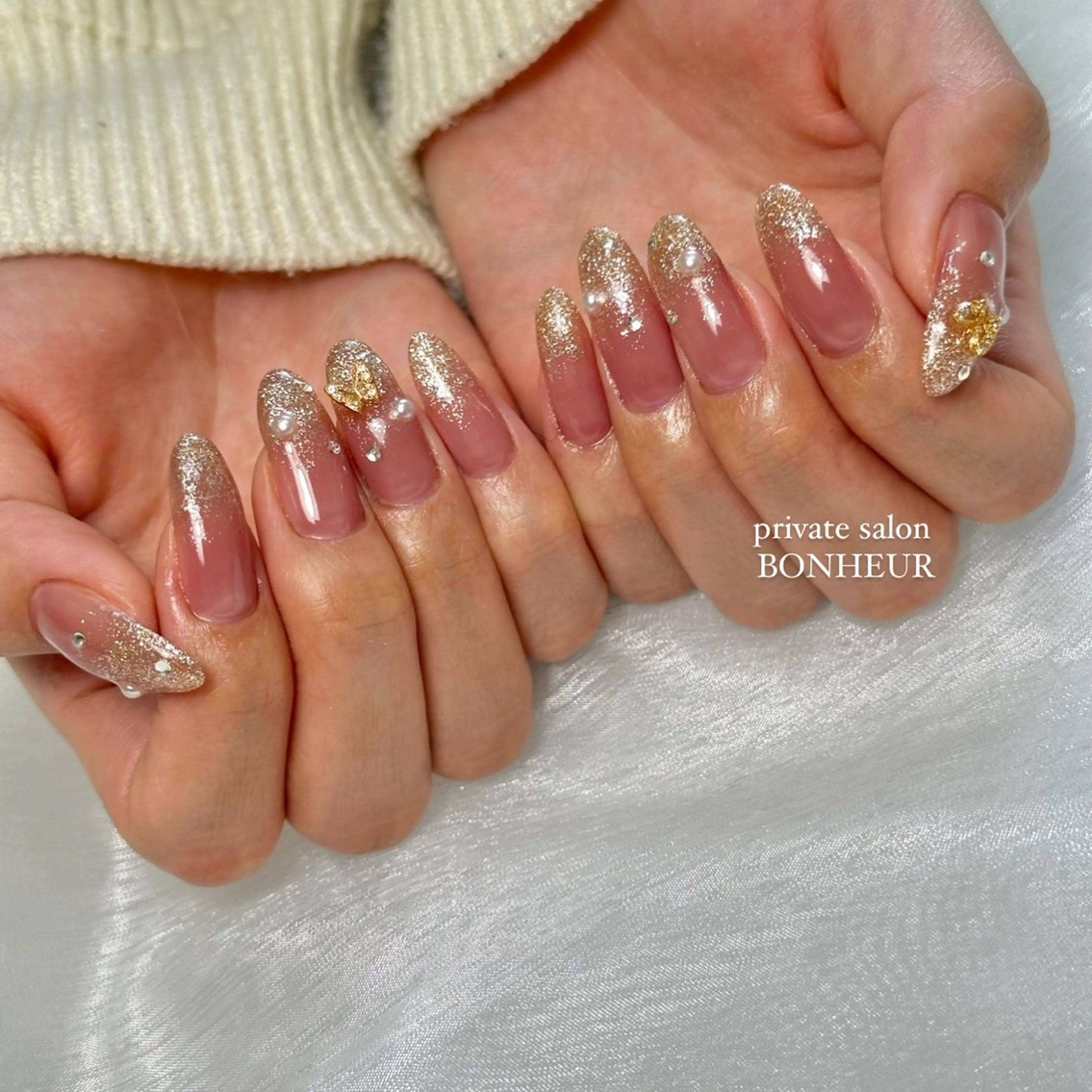 ネイル ハンドネイル BONHEUR Annaのネイルデザイン