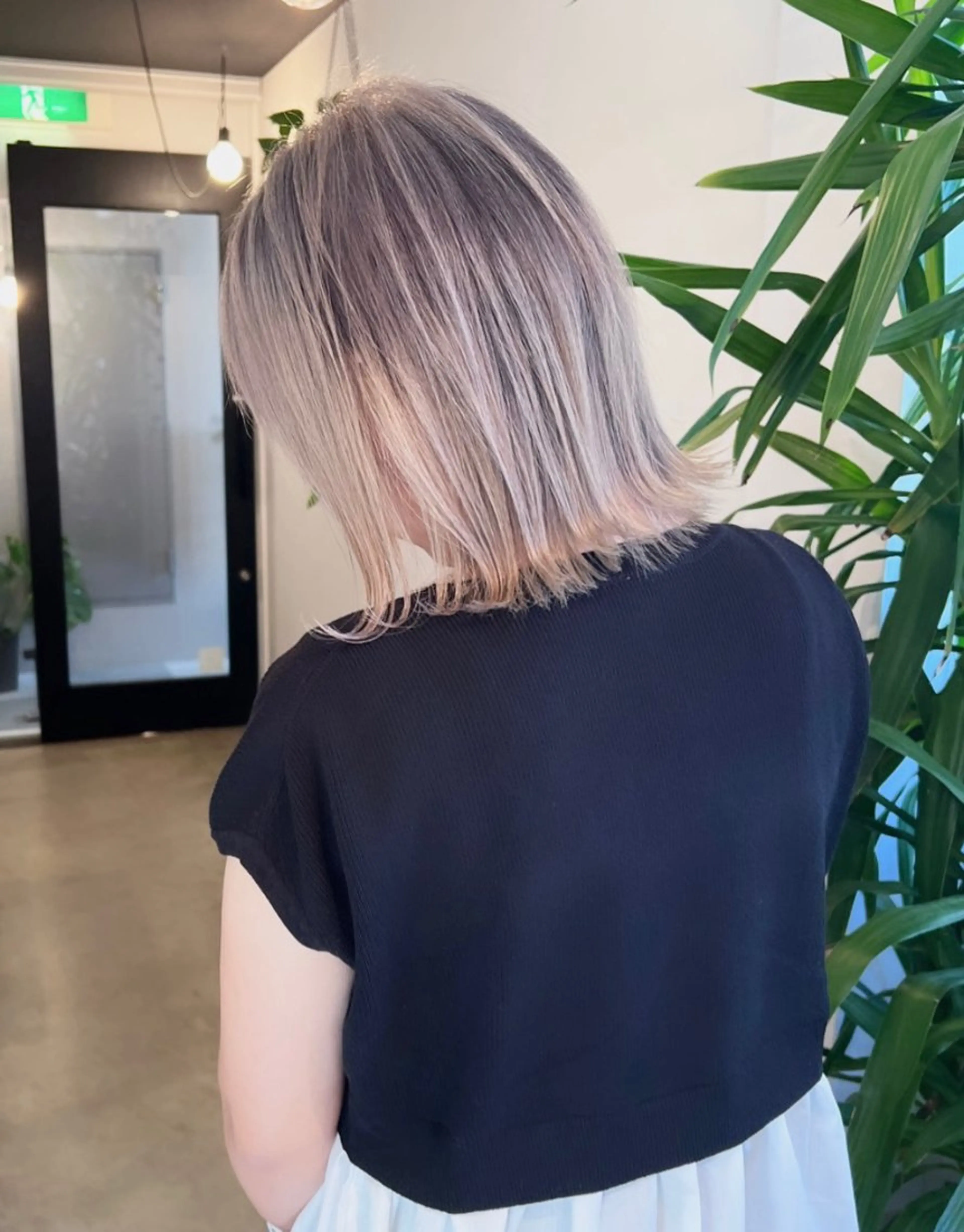 ミディアム カラー バレイヤージュ レイヤーカット tocca hair & treatment 茨木所属・ノサカ ミワコのヘアスタイル