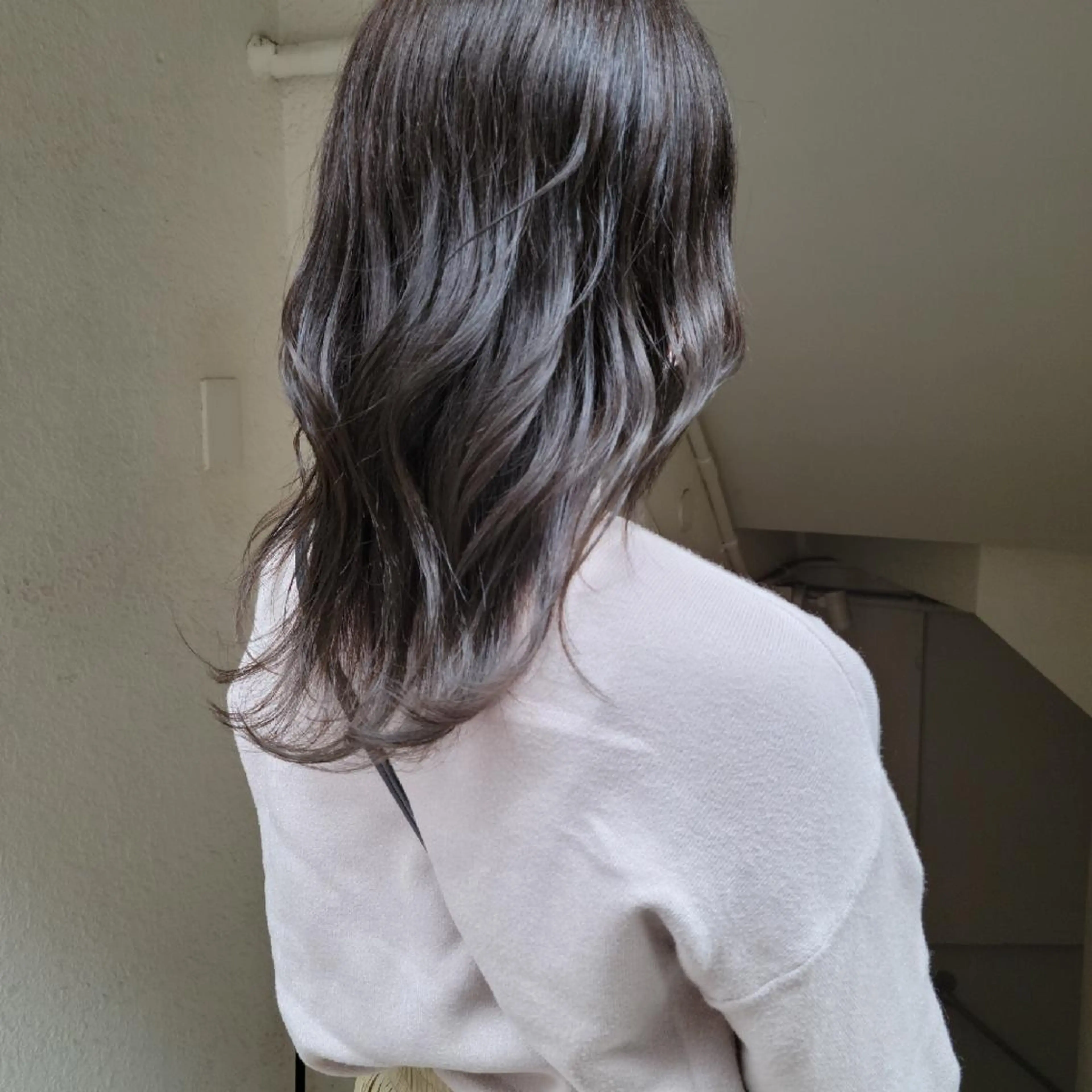 セミロング カット ヘアカラー トリートメント 🇰🇷透明感×ハイ トーン🌟tomoのヘアスタイル