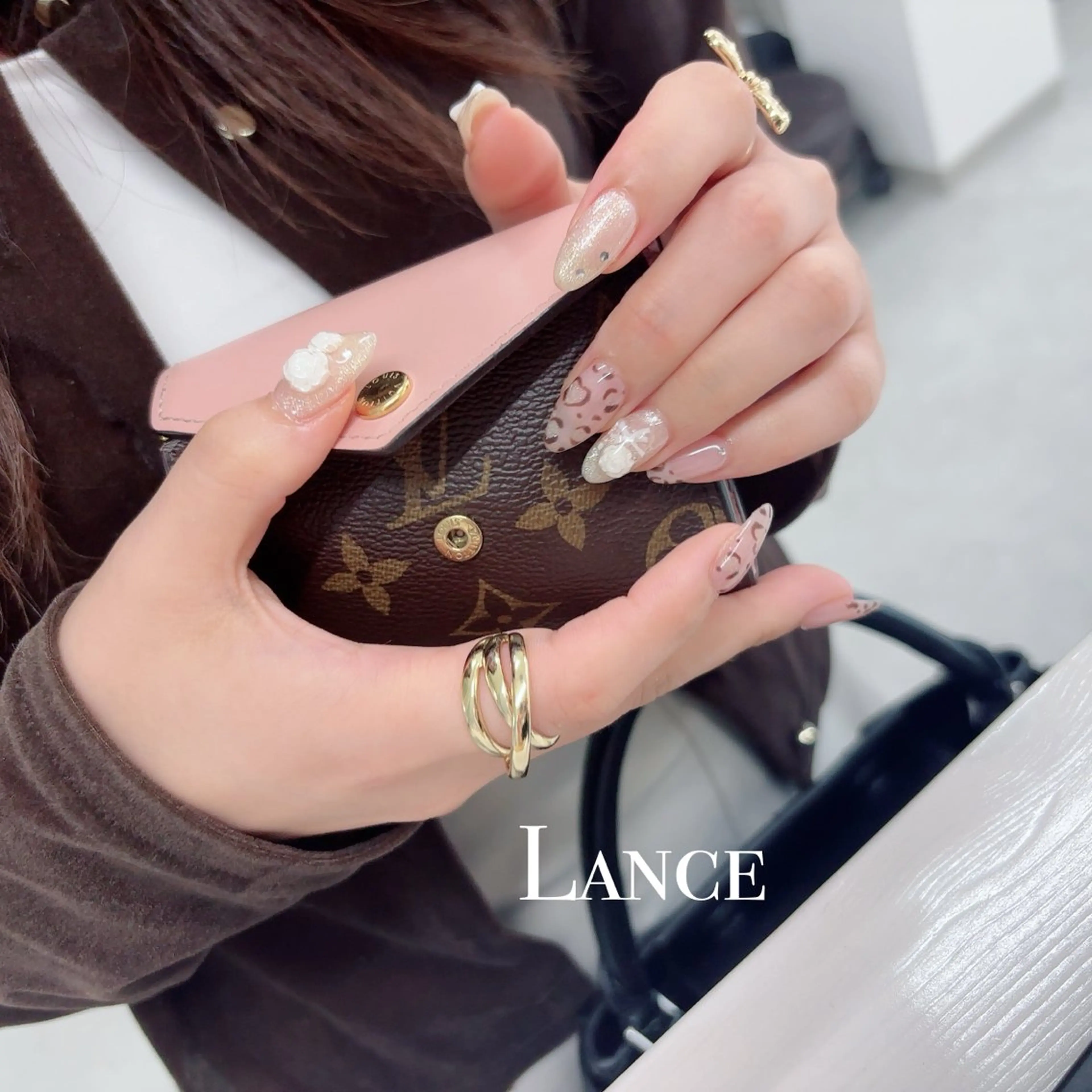 ネイル オーロラネイル フットネイル 氷ネイル・うるうるネイル キラキラネイル 韓国ネイル ハンドネイル Lance nailのネイルデザイン