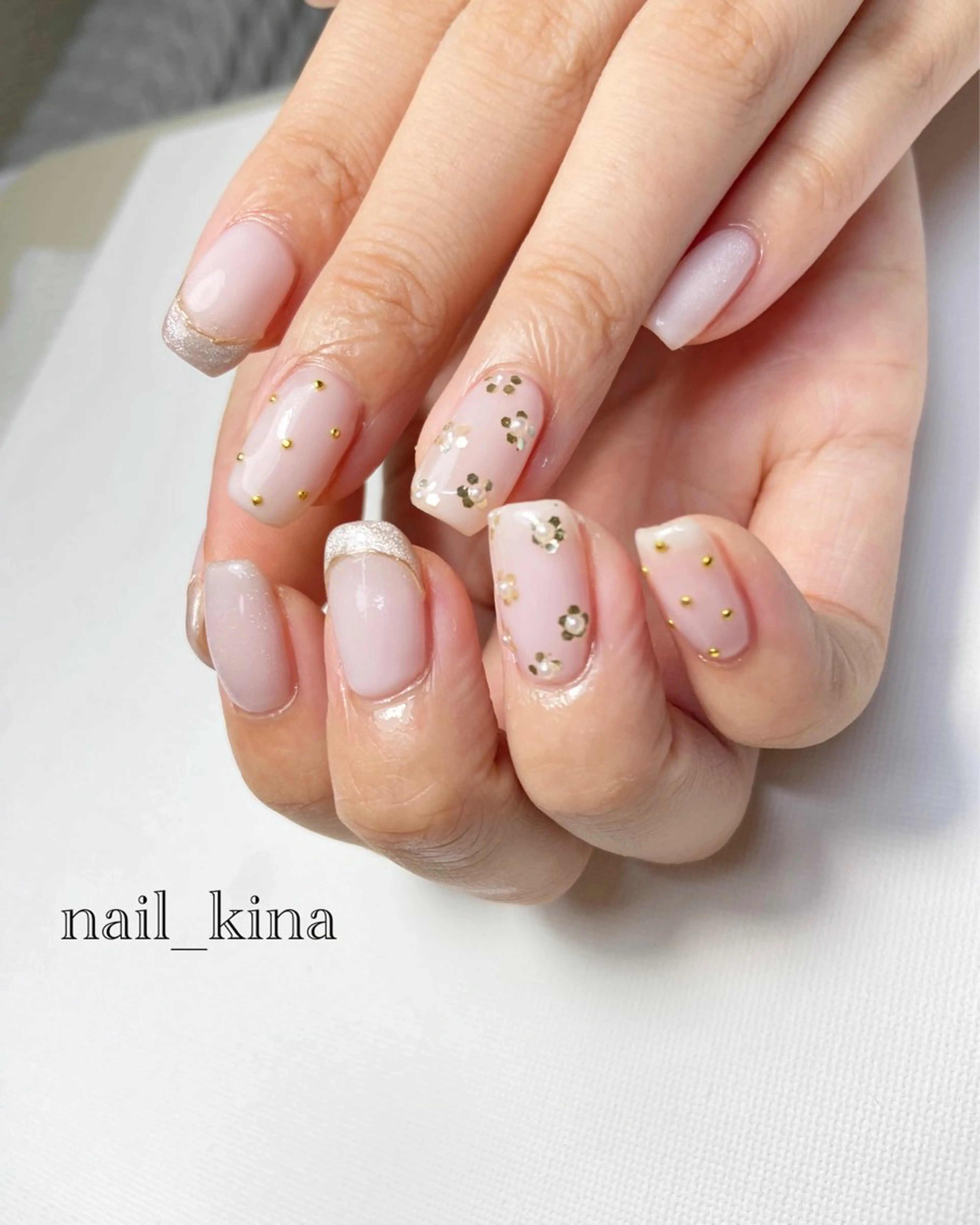 ネイル カジュアル 持ち込み オフィスネイル ハンドネイル nail_ kinaのネイルデザイン