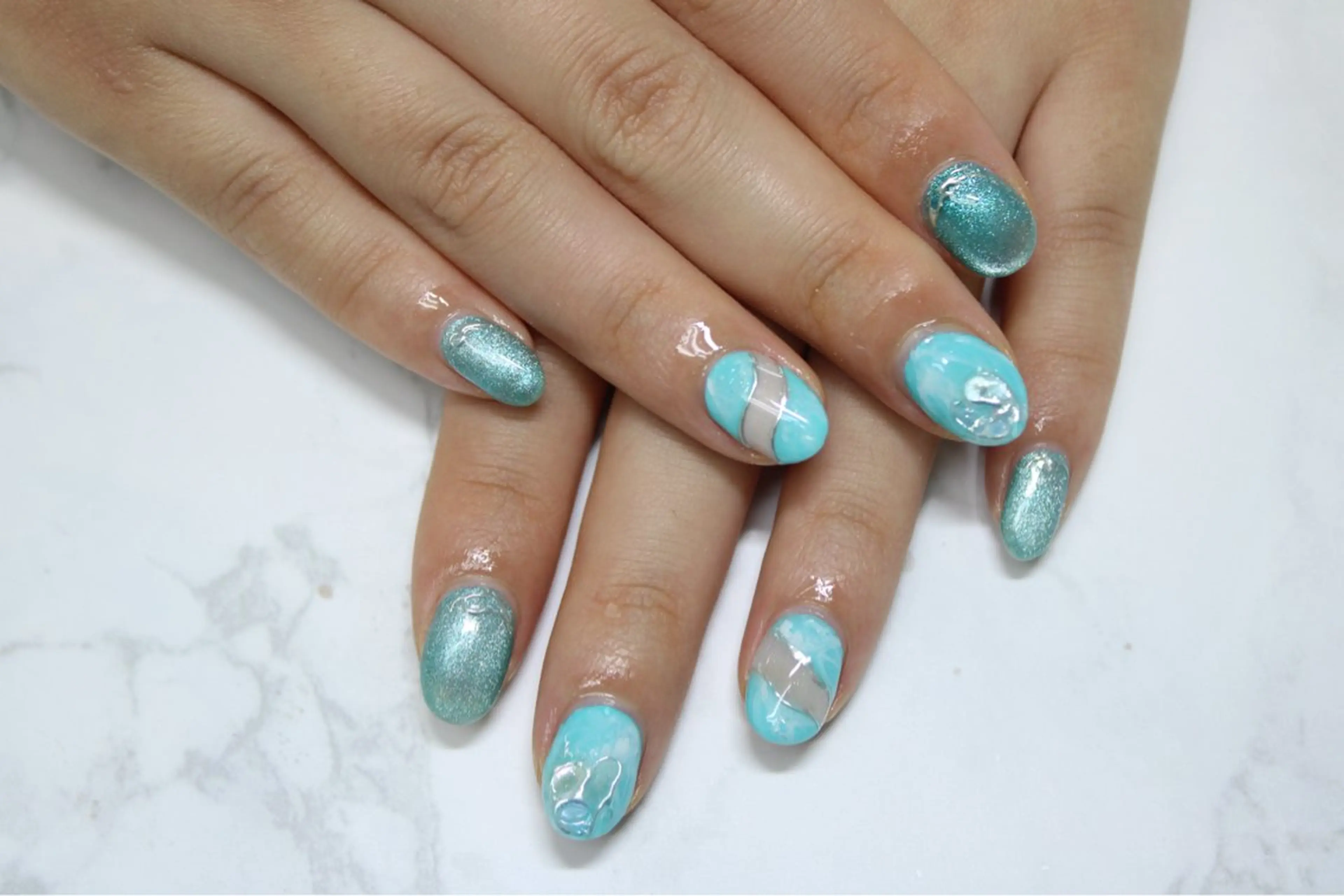 ネイル レイジー スワンのネイルデザイン