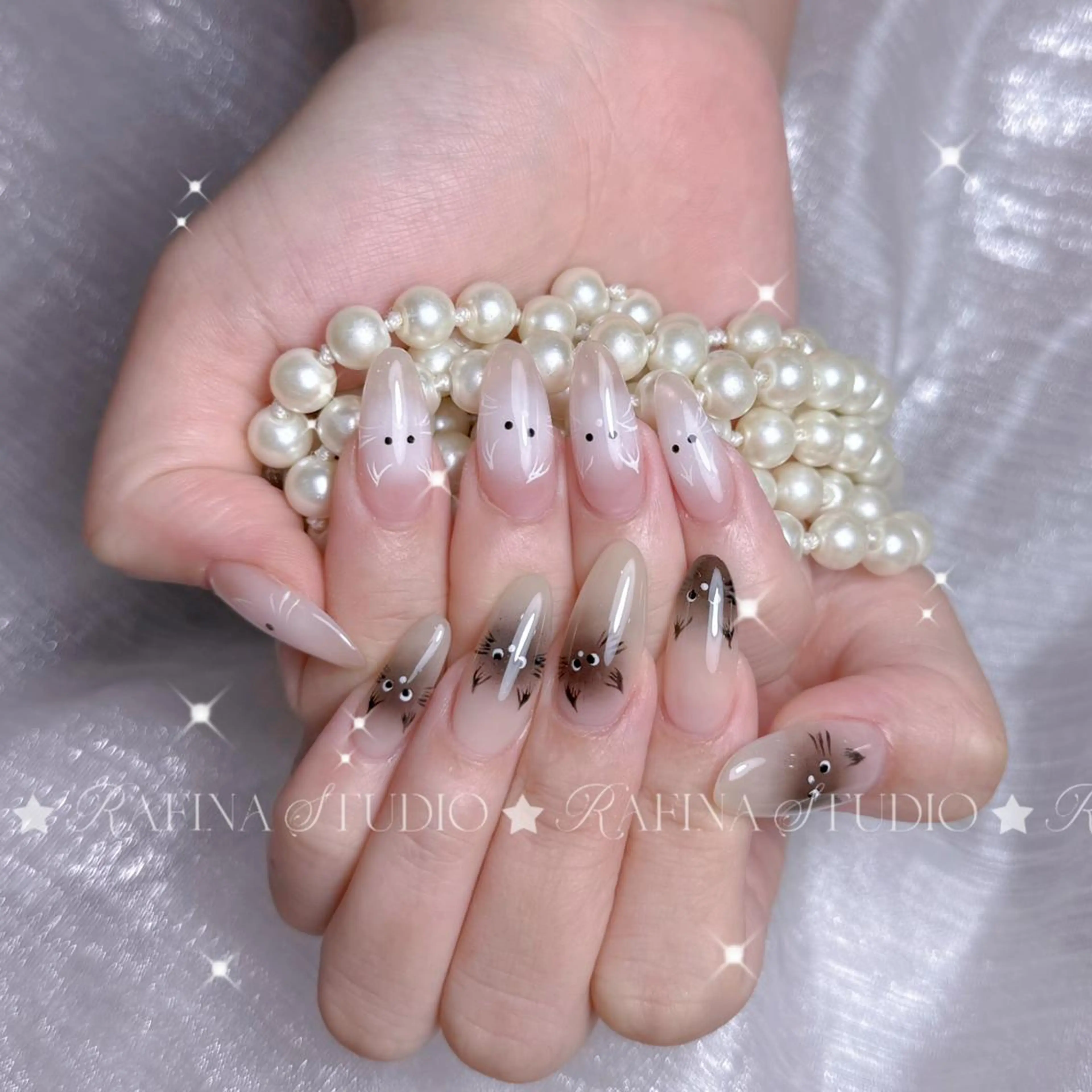 ネイル 玲央 YOYOのネイルデザイン