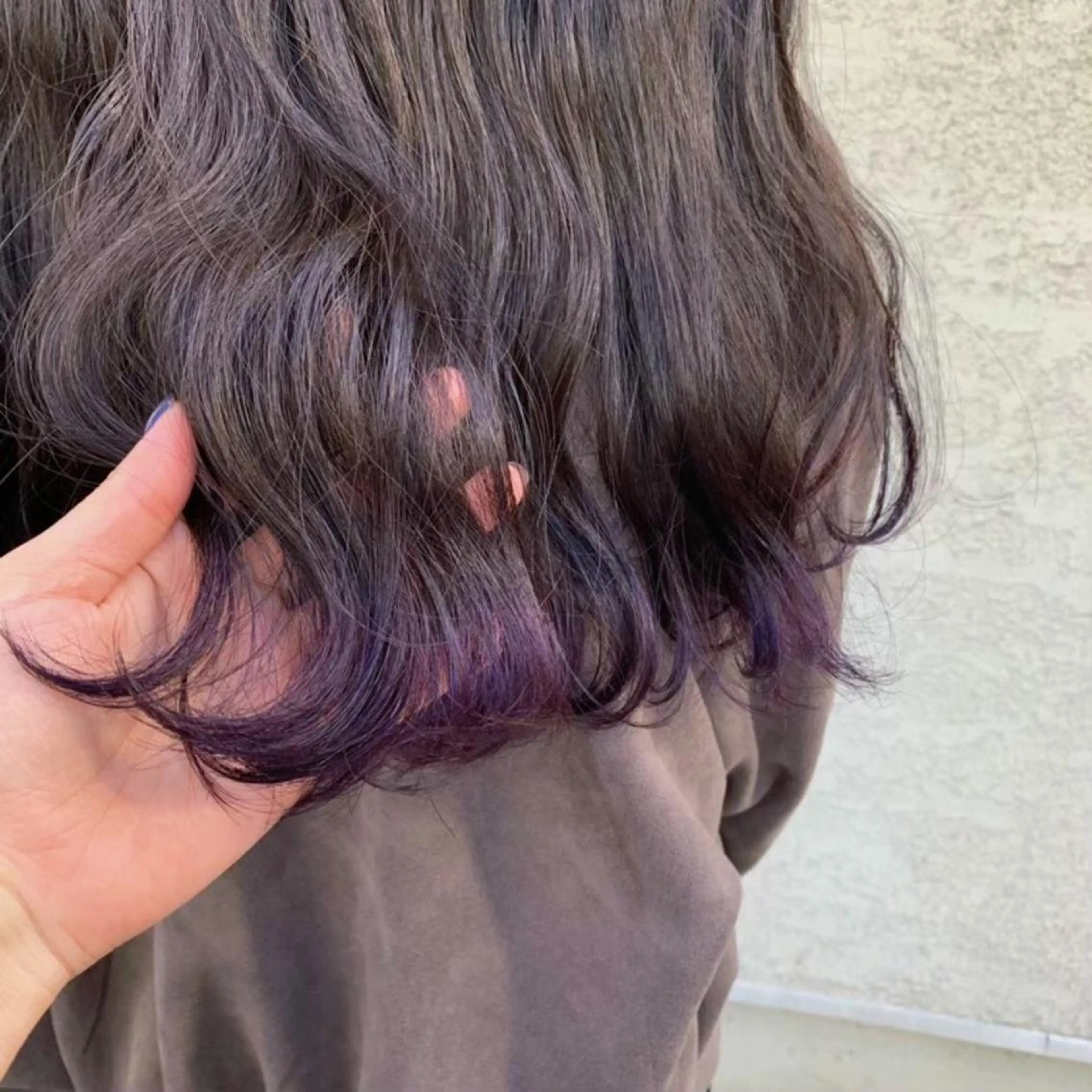 ロング カラー ヘアアレンジ バイオレットカラー 韓国風ヘア ヘアカラー トリートメント 韓国×巻ける髪質改善 💍maki💍のヘアスタイル