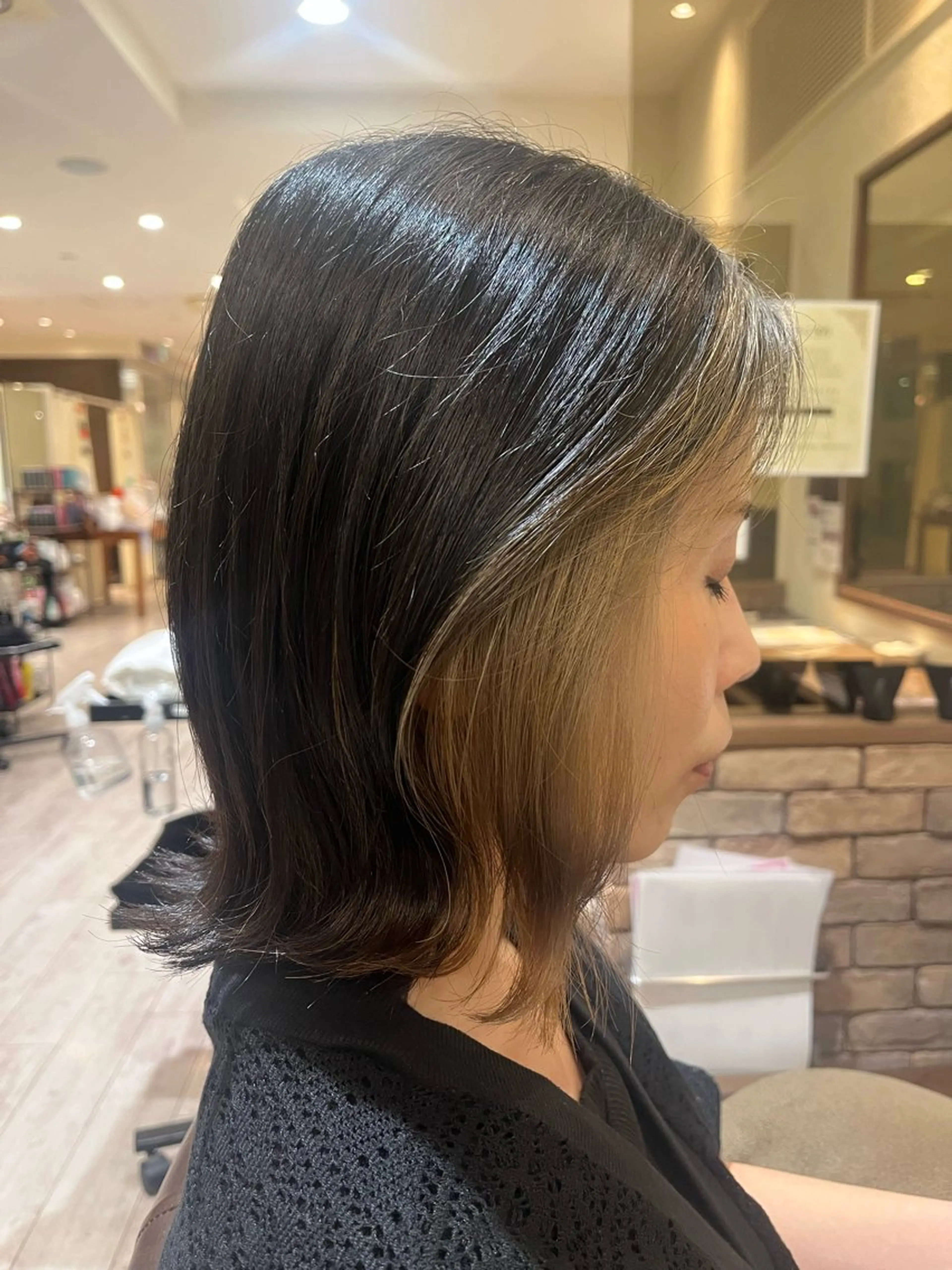 カラー 亀田 乃愛のヘアスタイル