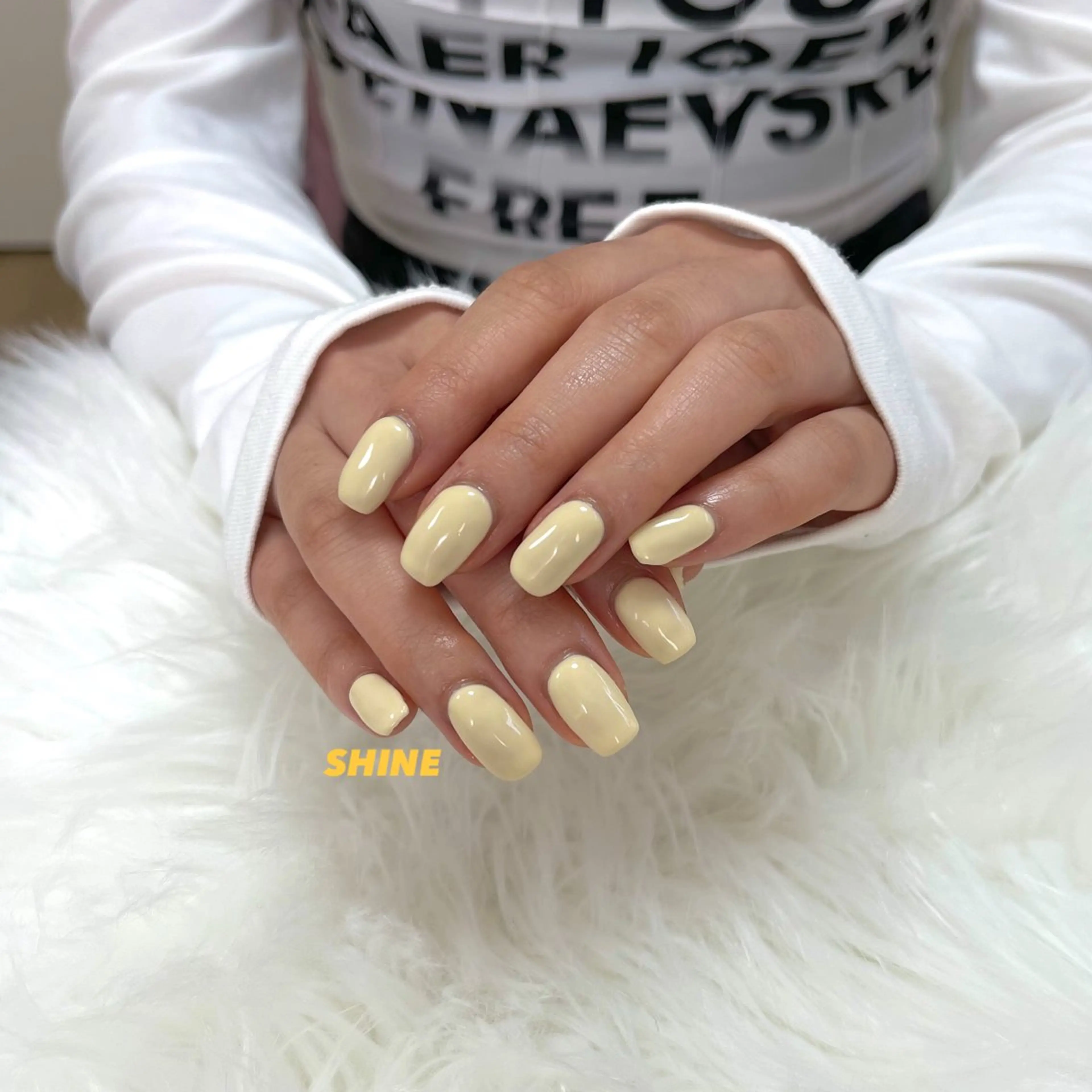 ネイル ワンカラーネイル ハンドネイル SHINE nail salonのネイルデザイン
