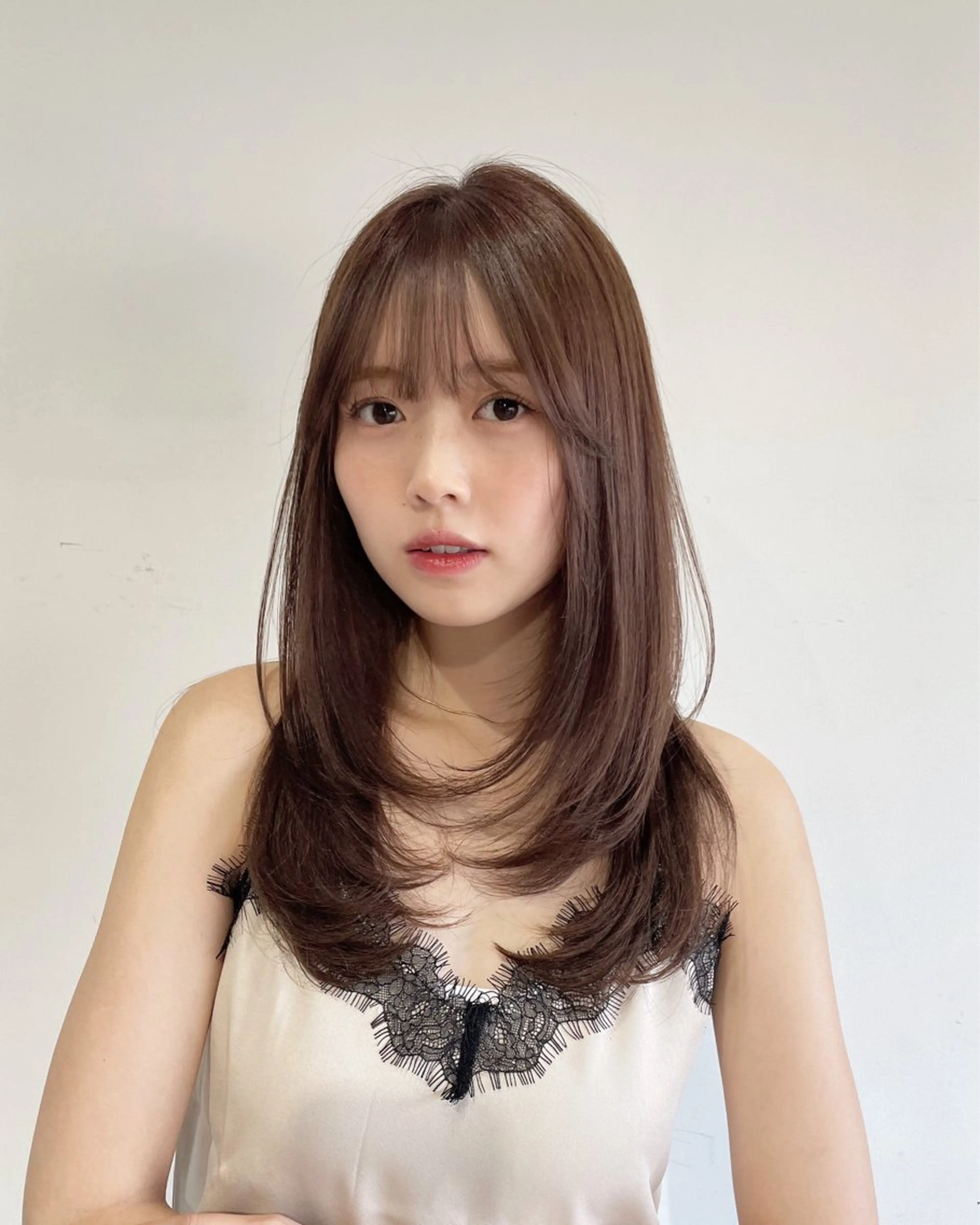 ロング カラー ベージュカラー 透明感カラー ヘアカラー sora/ボブ/ レイヤーカットのヘアスタイル