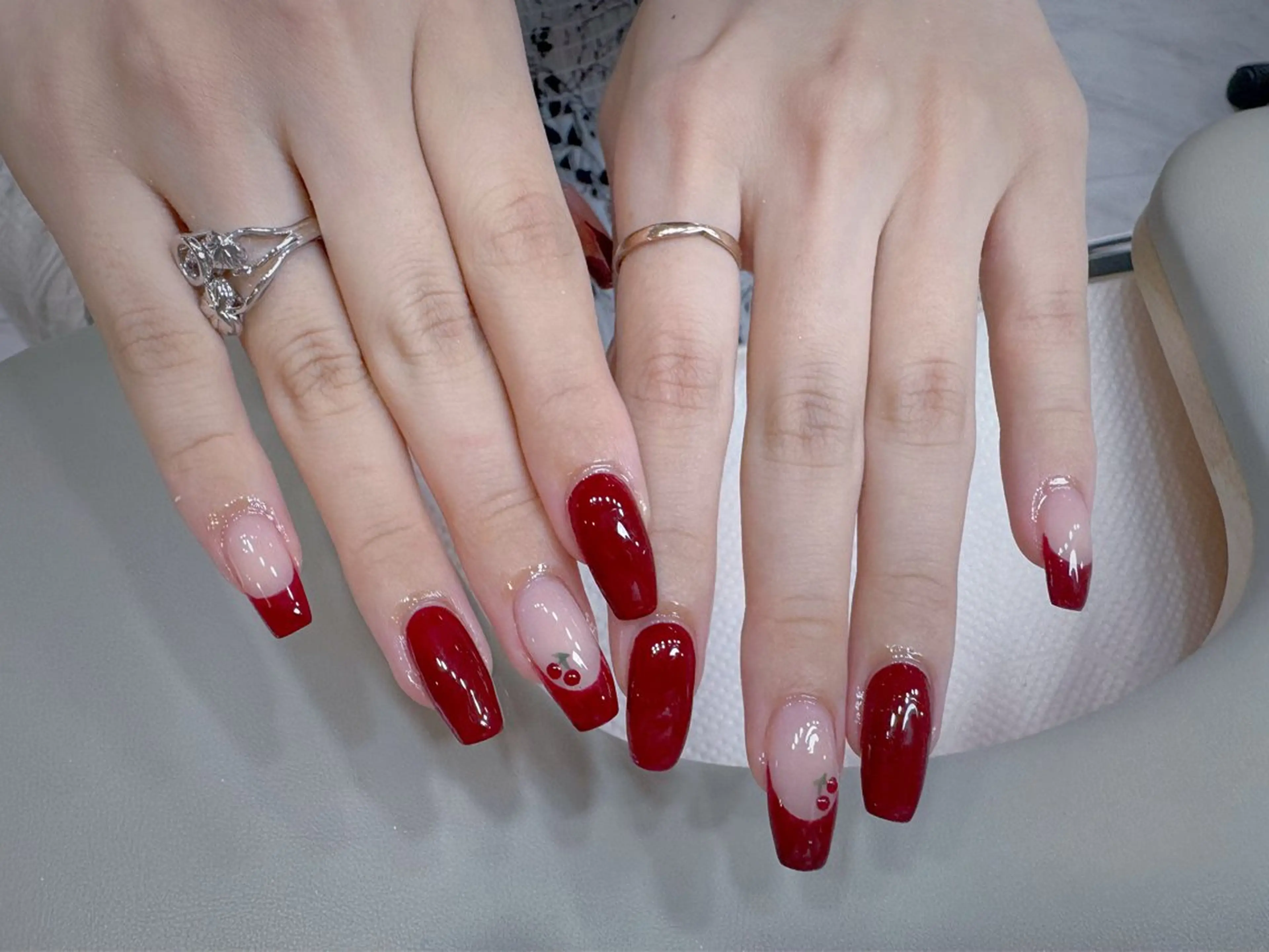 ネイル ハンドネイル Elegant beauty ツルのネイルデザイン